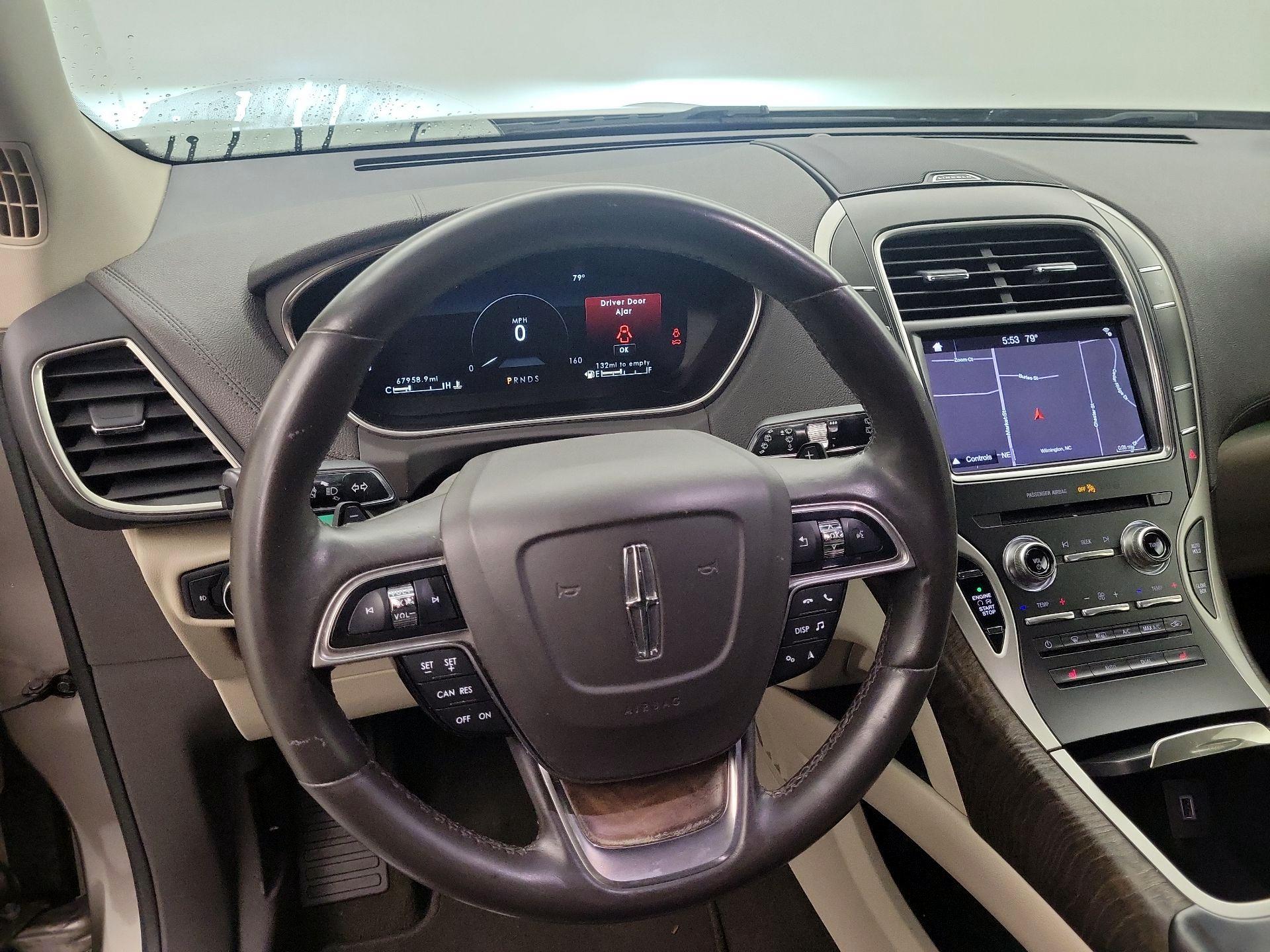 Thumbnail: 2019 Lincoln Nautilus - 10