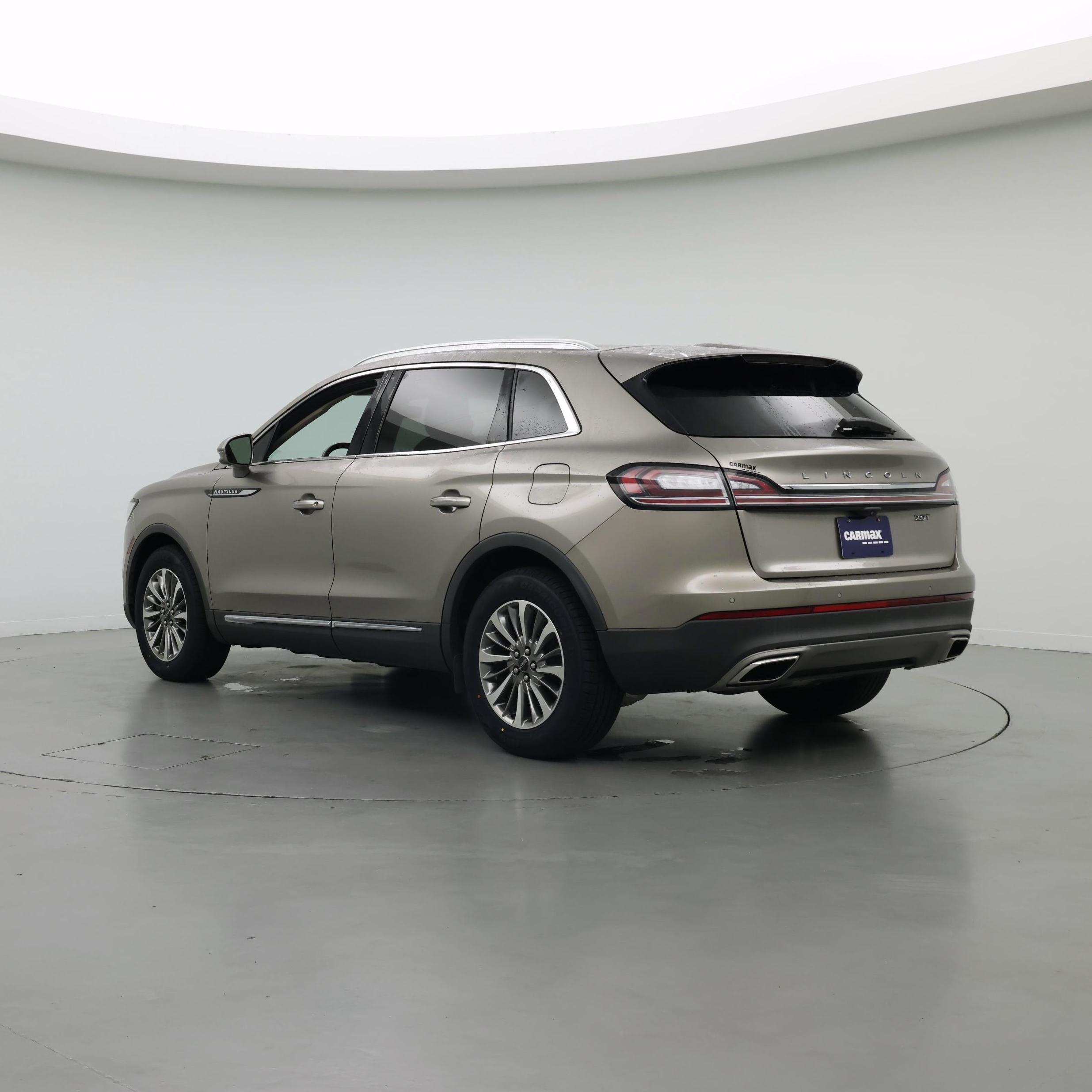 Thumbnail: 2019 Lincoln Nautilus - 2