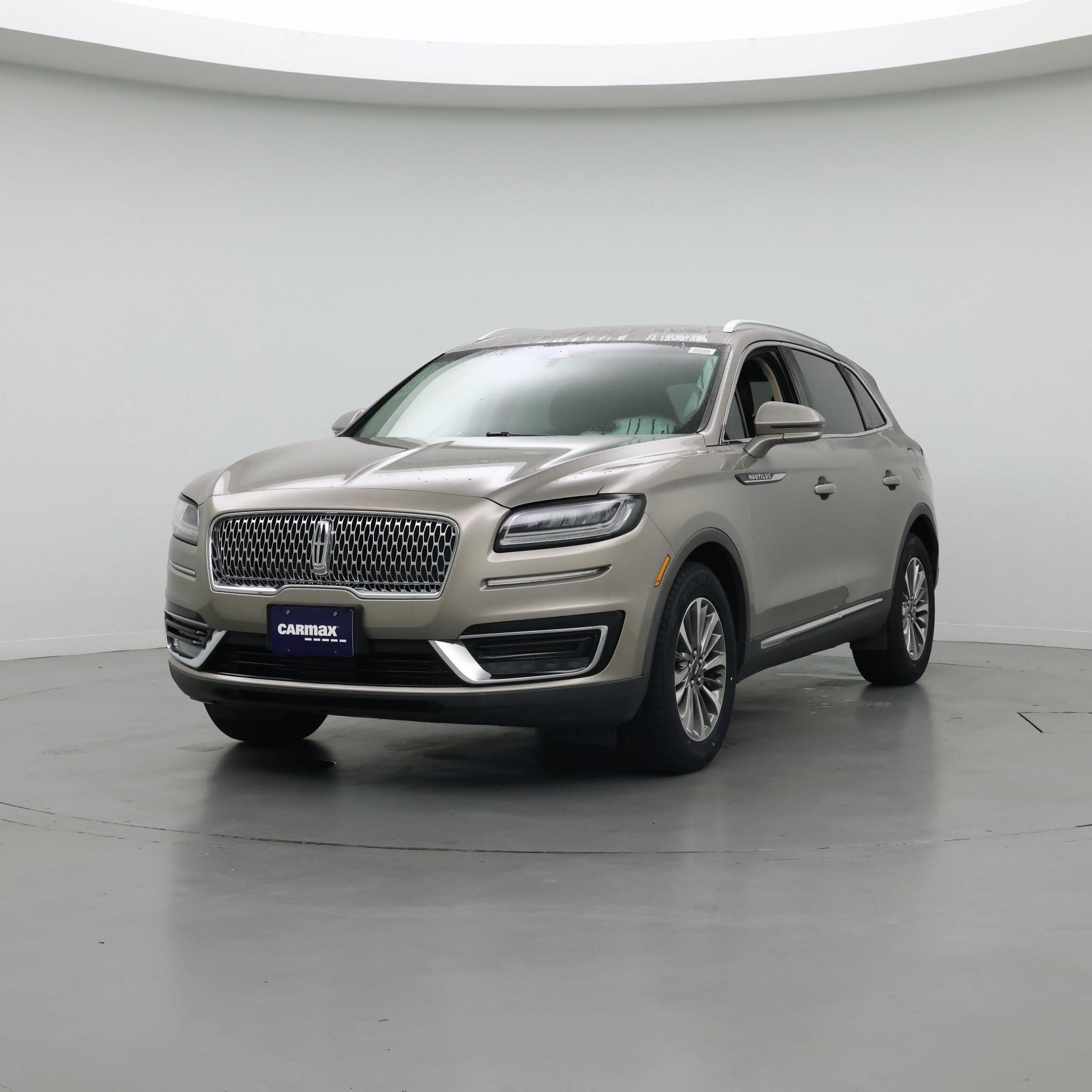Thumbnail: 2019 Lincoln Nautilus - 4