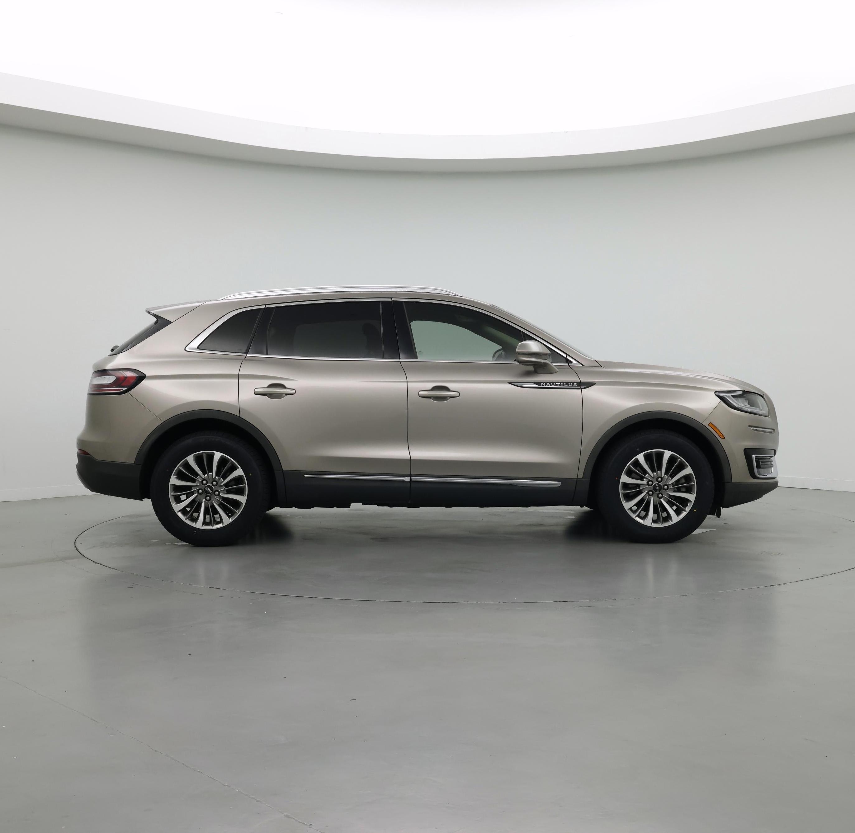 Thumbnail: 2019 Lincoln Nautilus - 7
