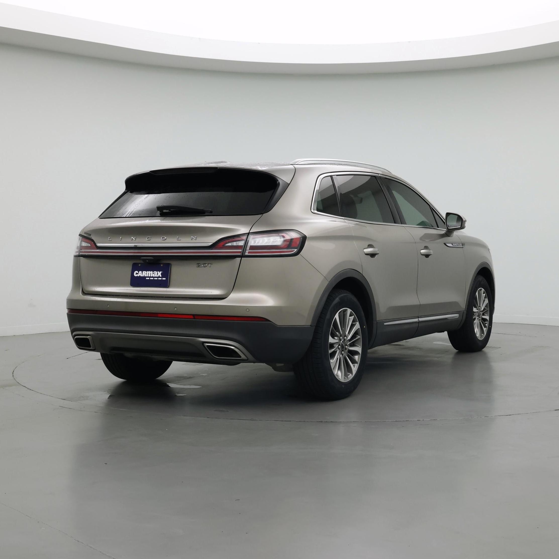 Thumbnail: 2019 Lincoln Nautilus - 8