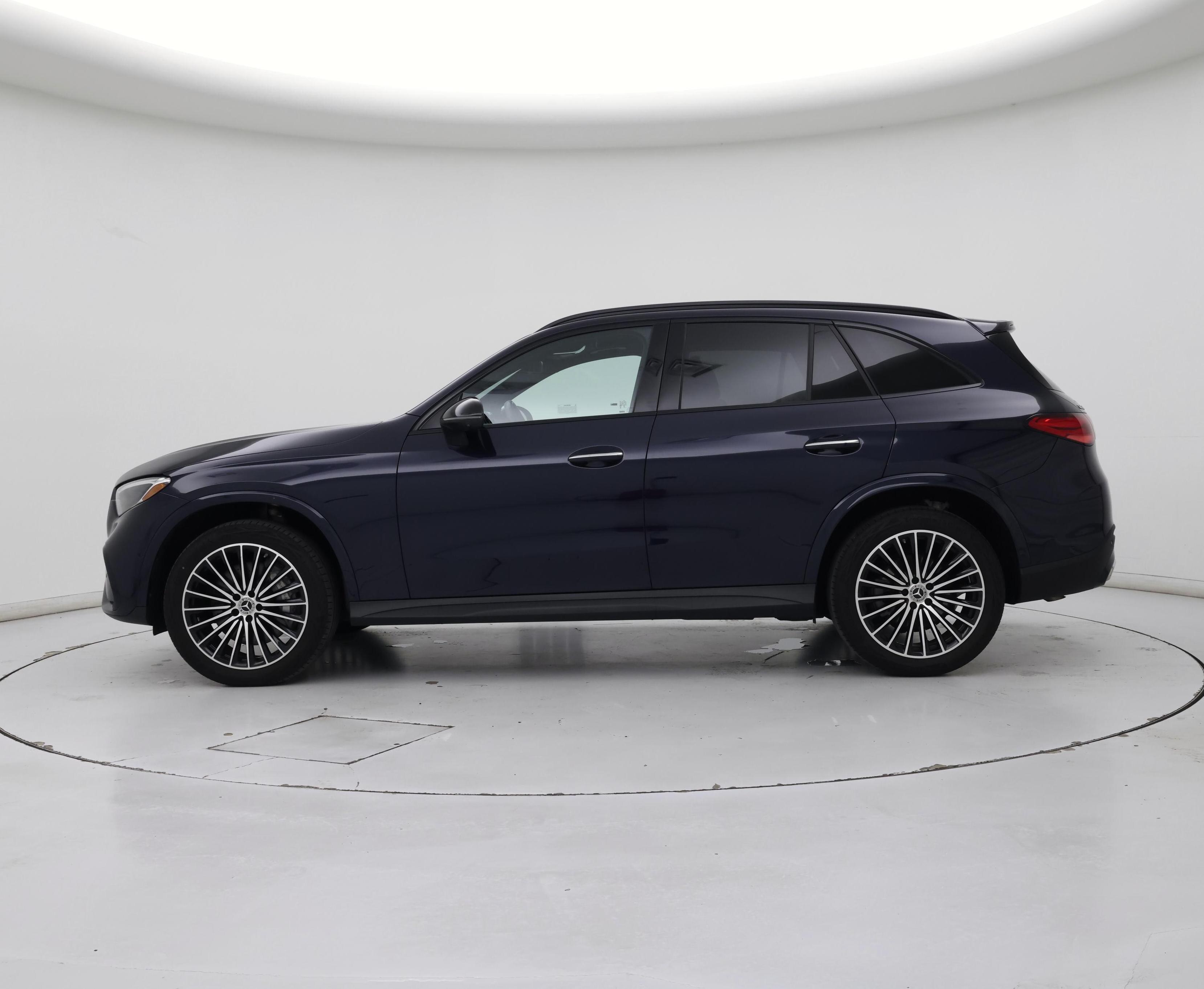 Thumbnail: 2024 Mercedes-Benz GLC - 3