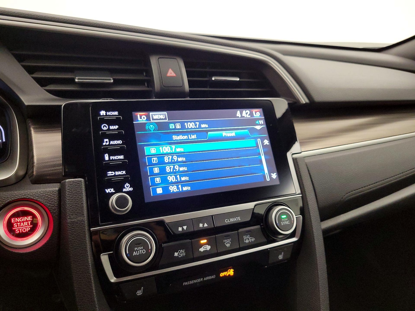 2019 Honda Civic Touring - Photo 17