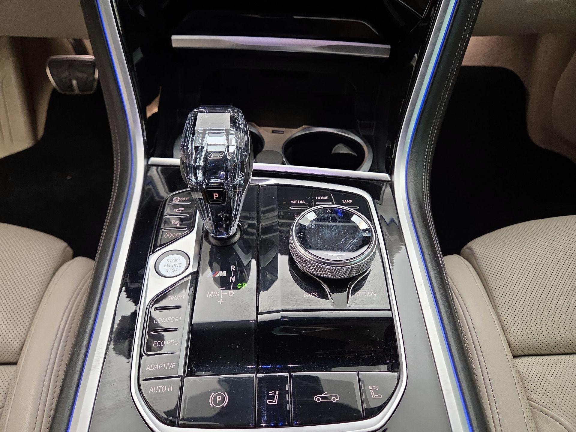 Thumbnail: 2019 BMW 8 Series - 18