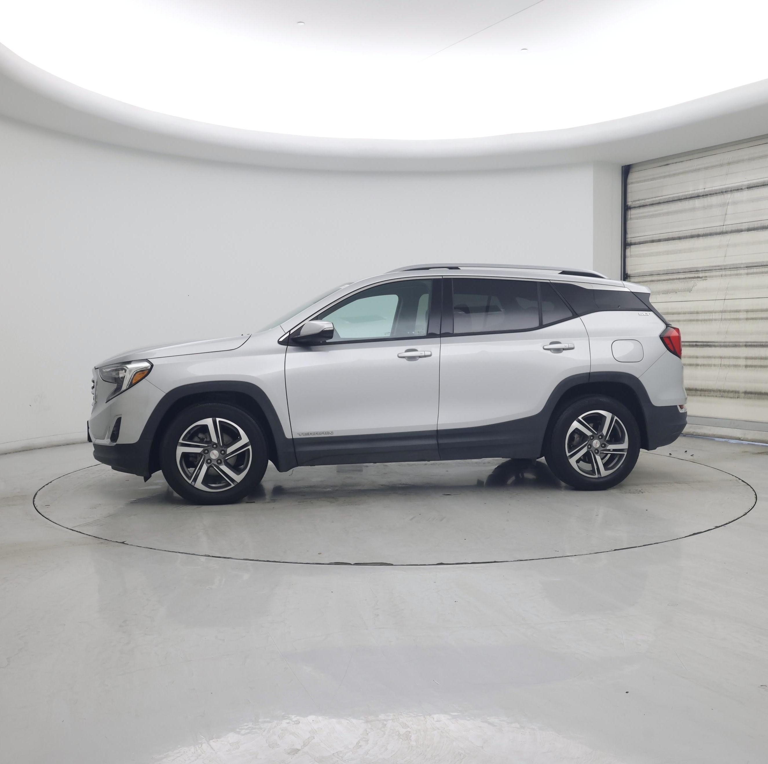 Thumbnail: 2020 GMC Terrain - 3