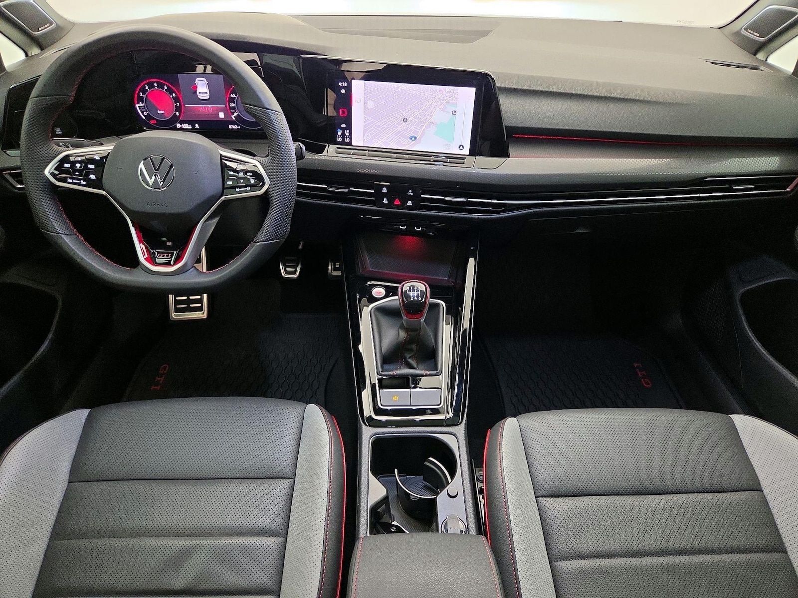 2024 Volkswagen Golf GTI Autobahn - Photo 10