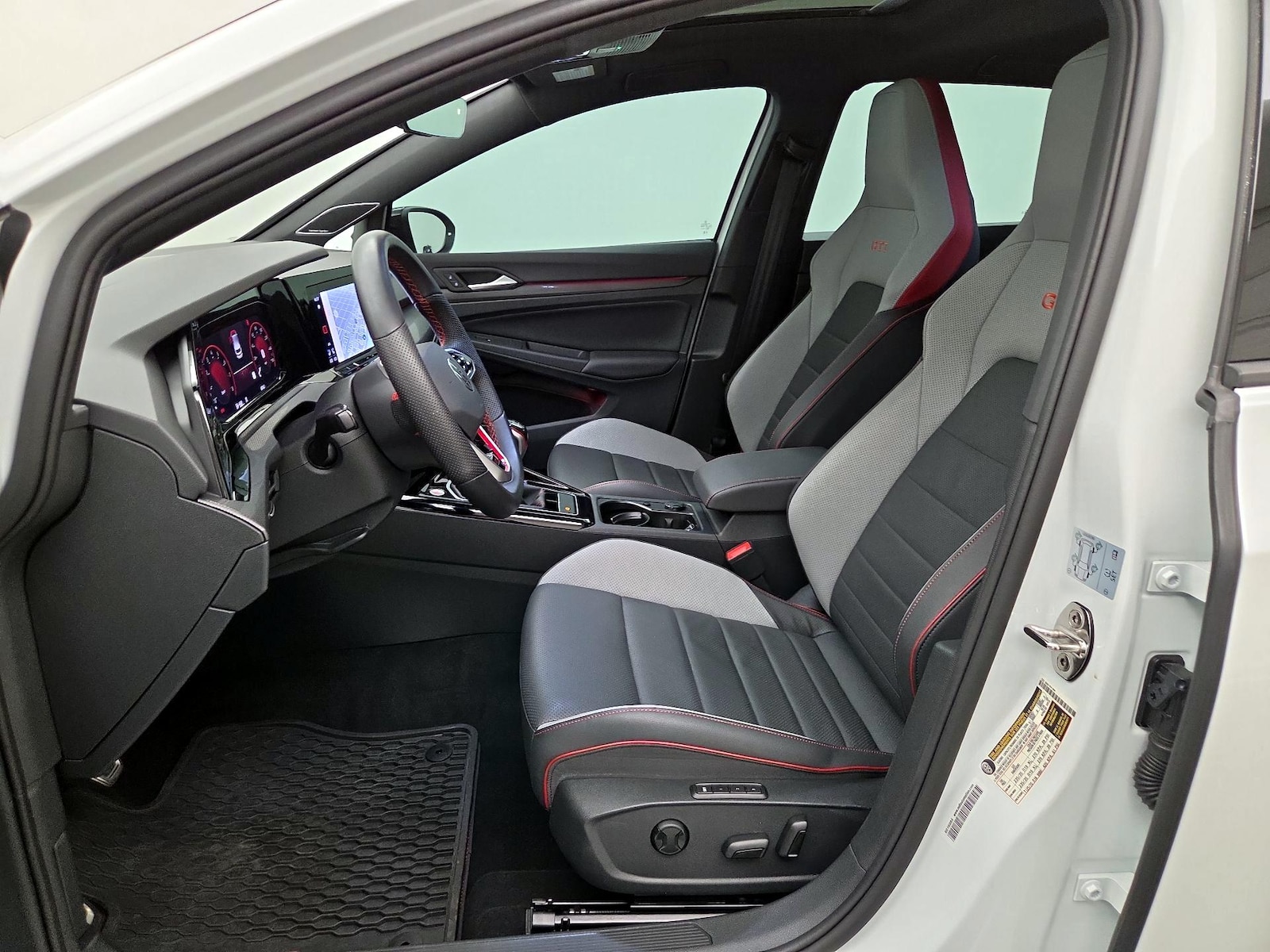 2024 Volkswagen Golf GTI Autobahn - Photo 12