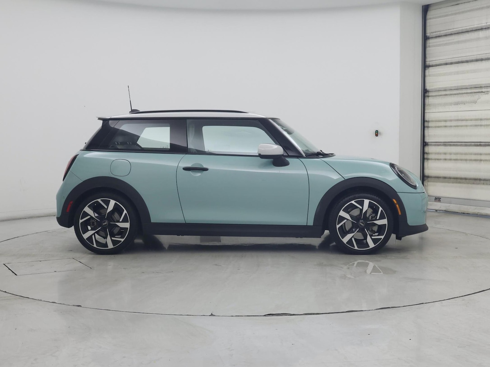 2025 MINI Hardtop 2 Door S - Photo 8