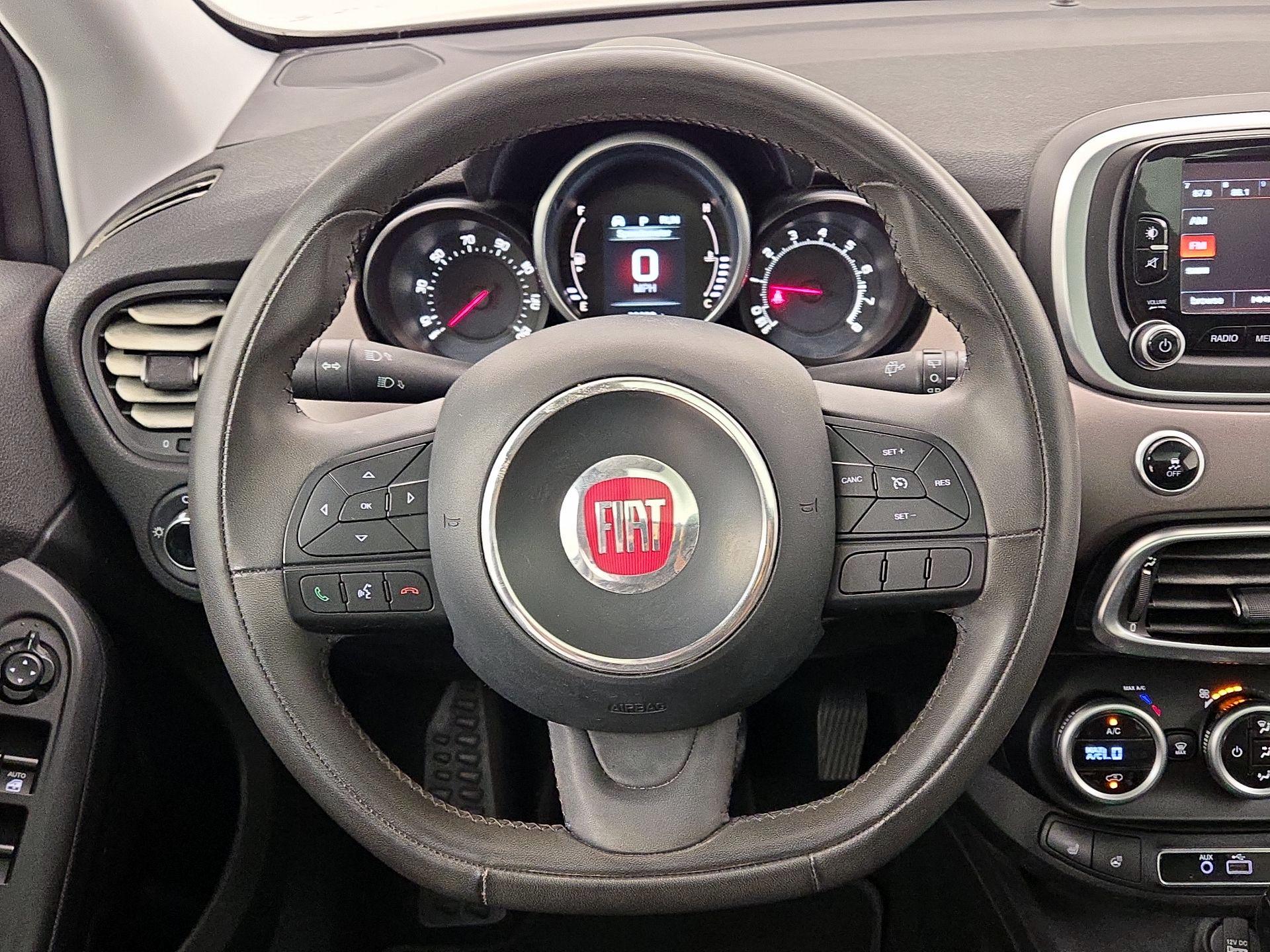 Thumbnail: 2016 Fiat 500X - 10
