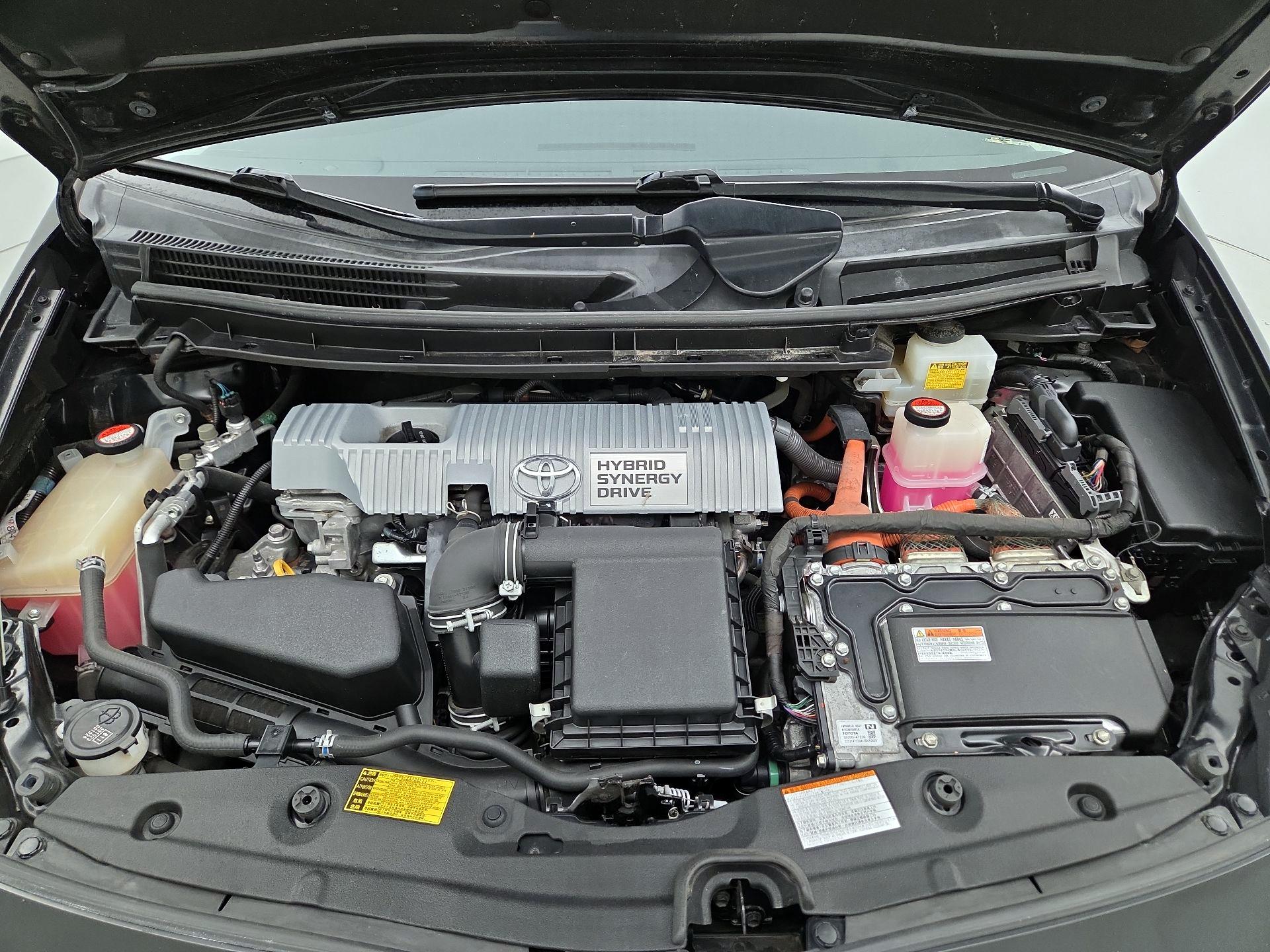 Thumbnail: 2015 Toyota Prius - 20