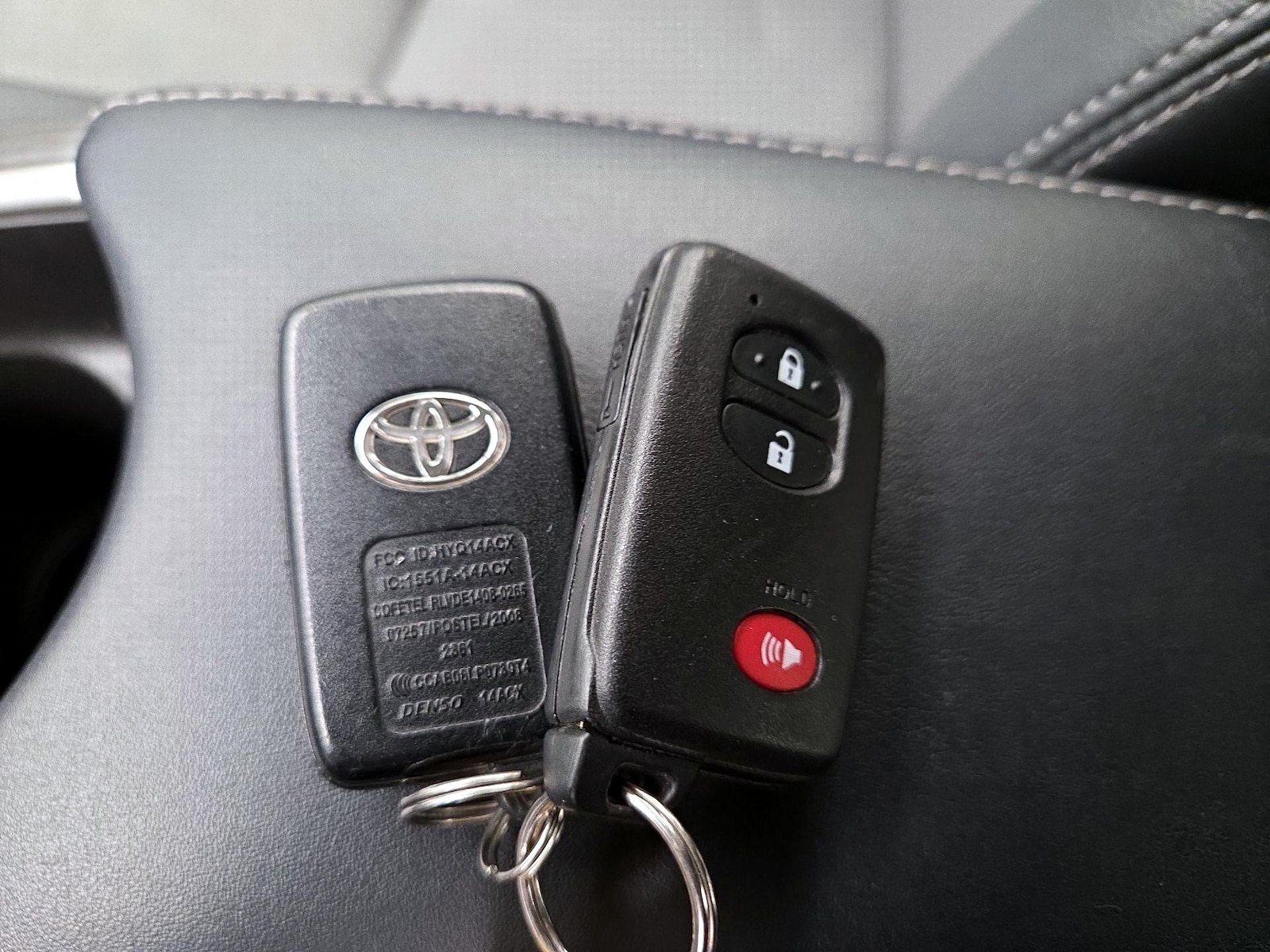 2015 Toyota Prius Four - Photo 22