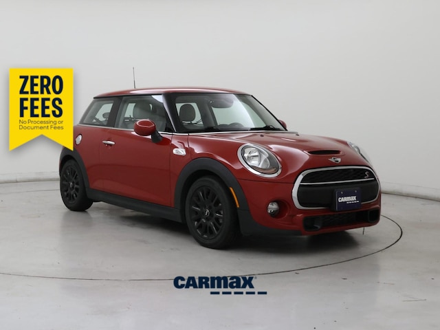 Red 2018 MINI Cooper Hatchback Front-Wheel Drive Automatic
