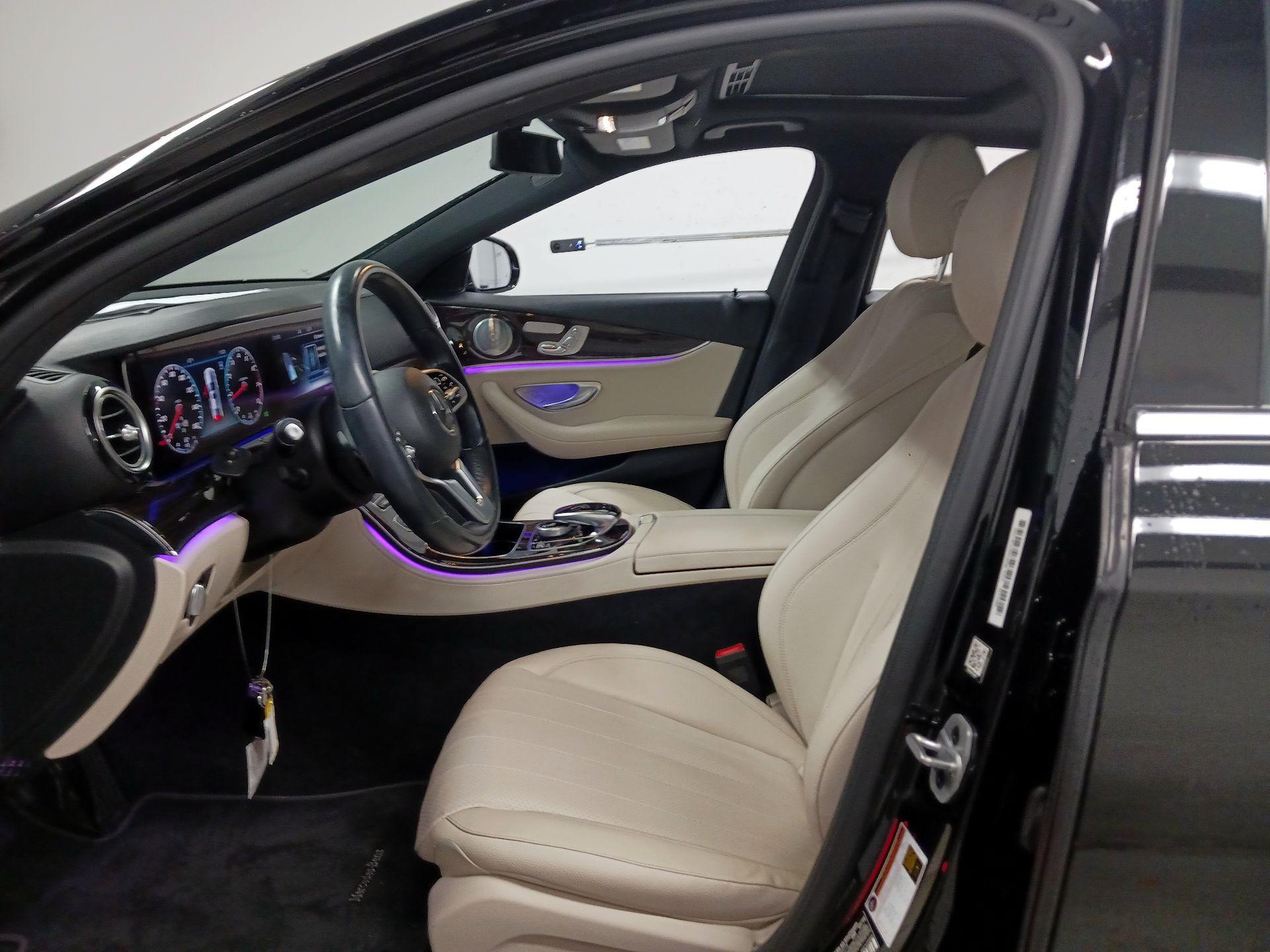 Thumbnail: 2020 Mercedes-Benz E-Class - 9