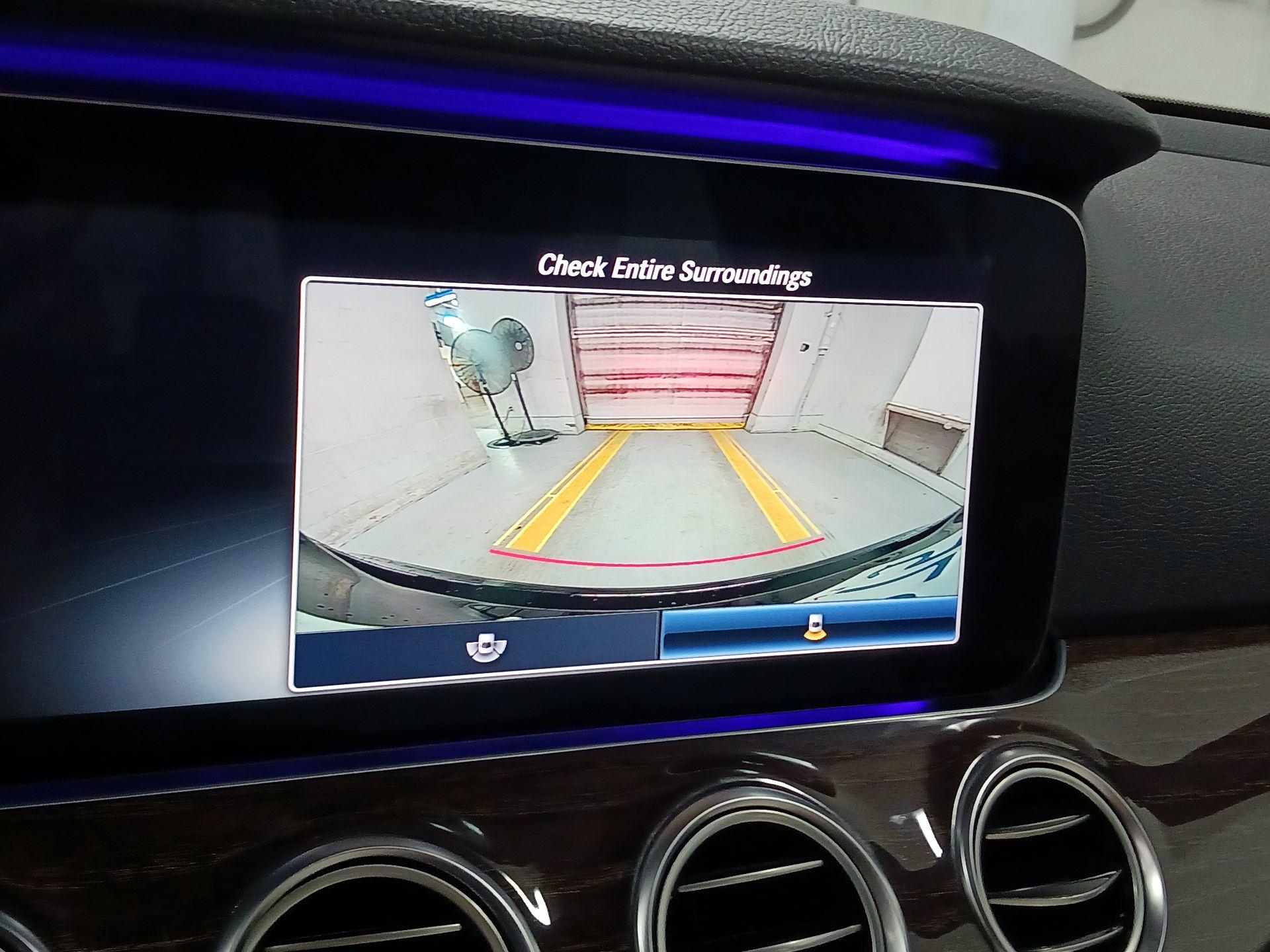 Thumbnail: 2020 Mercedes-Benz E-Class - 11