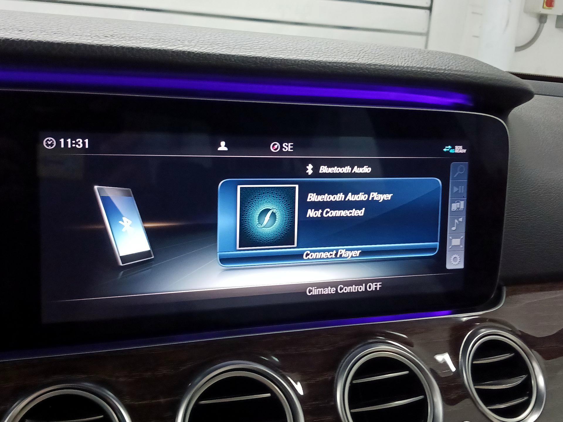 Thumbnail: 2020 Mercedes-Benz E-Class - 12