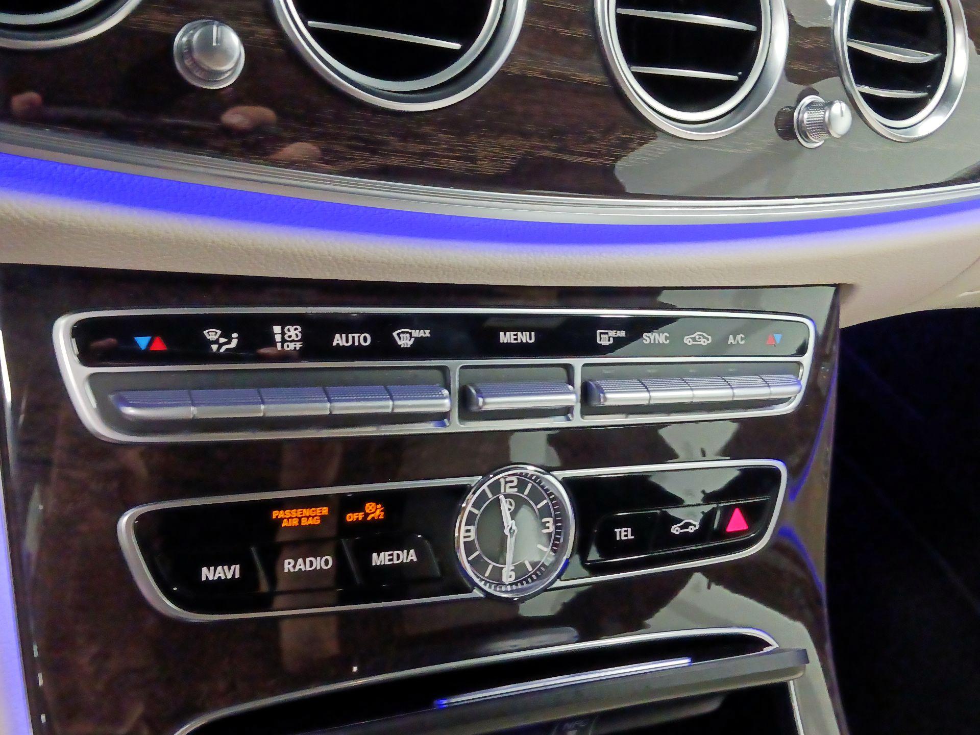 Thumbnail: 2020 Mercedes-Benz E-Class - 13