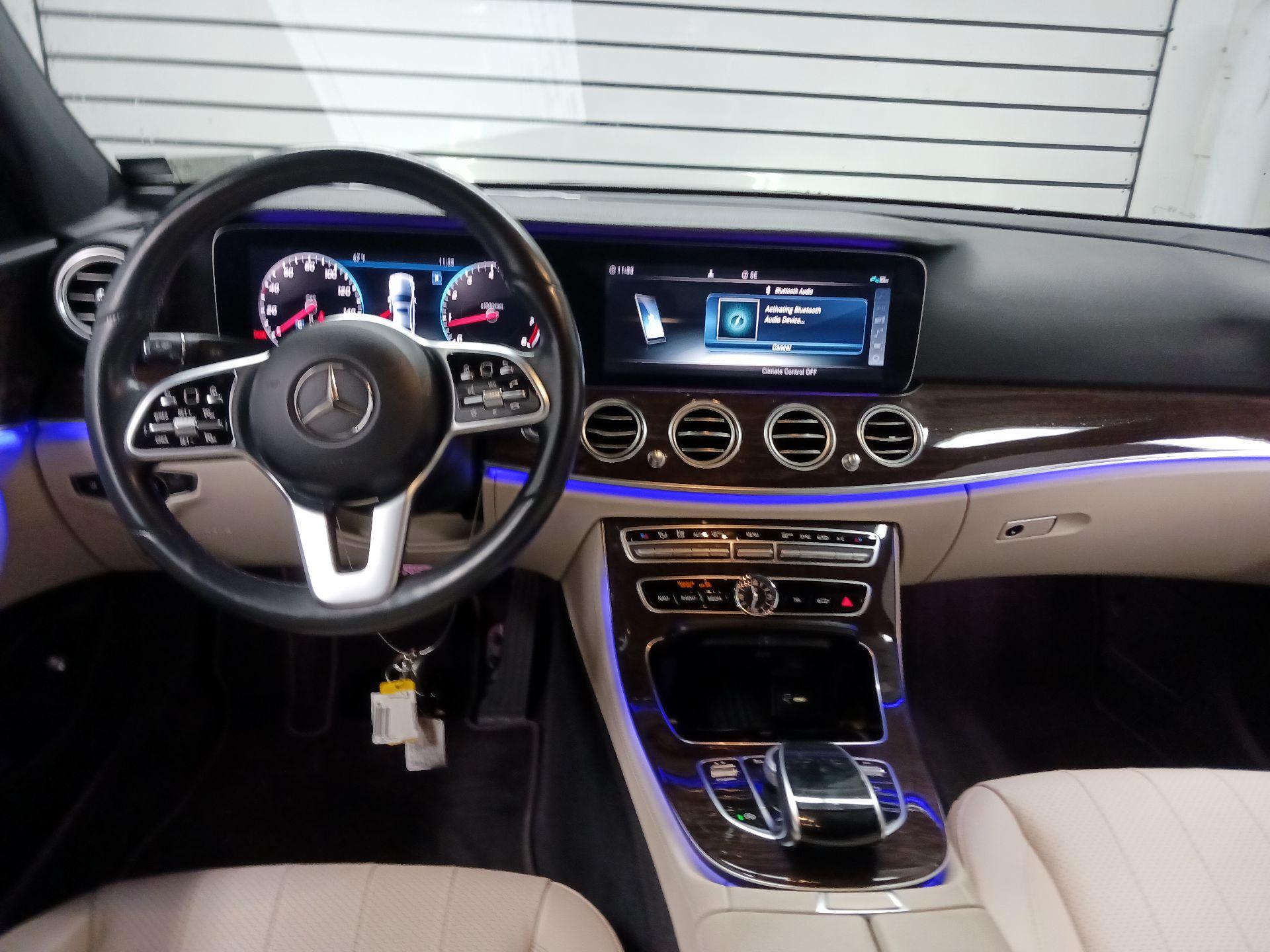 Thumbnail: 2020 Mercedes-Benz E-Class - 8