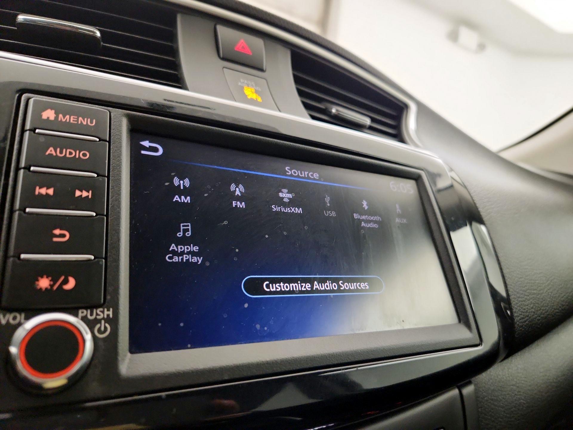 Thumbnail: 2019 Nissan Sentra - 15