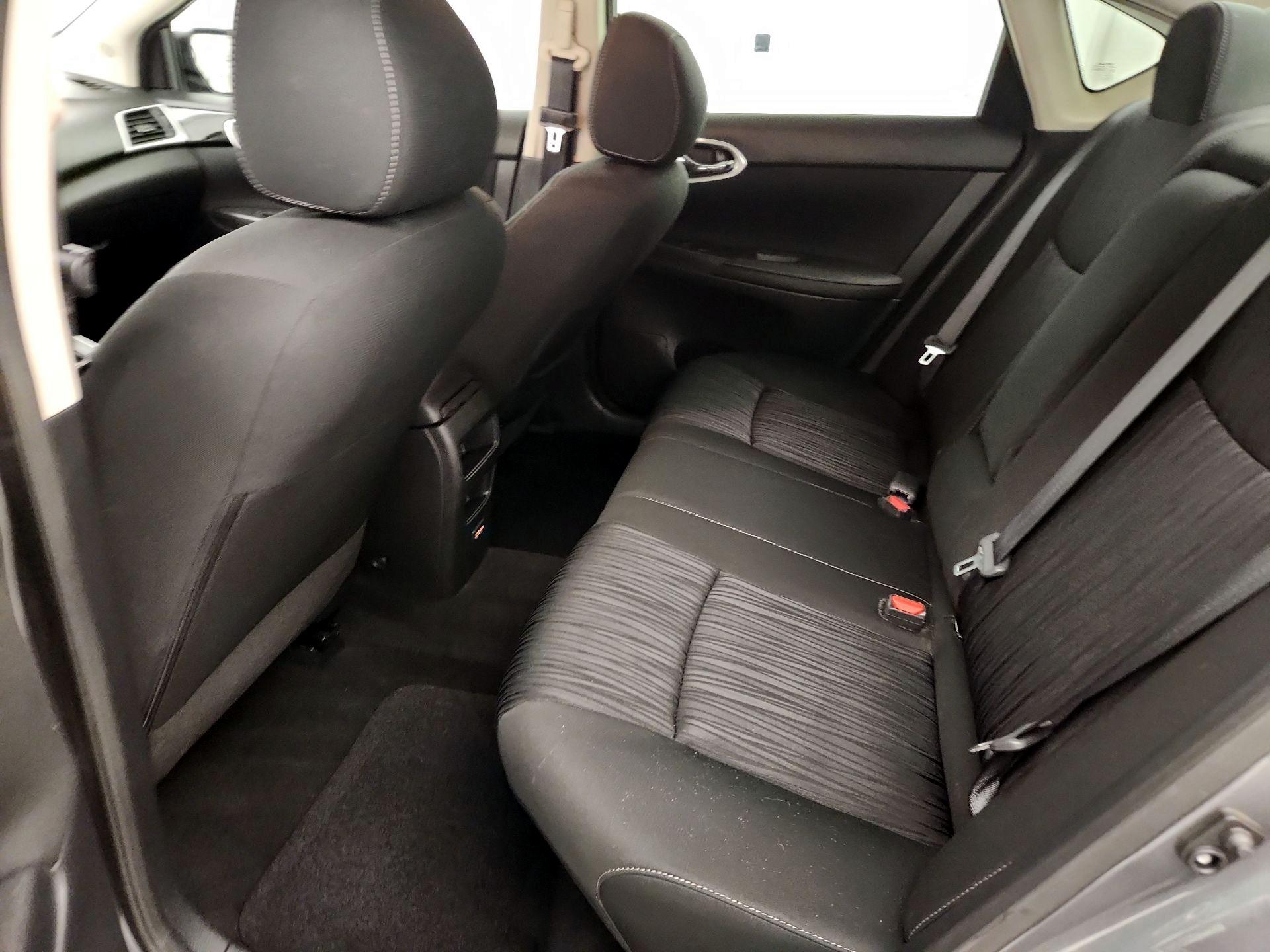 Thumbnail: 2019 Nissan Sentra - 18