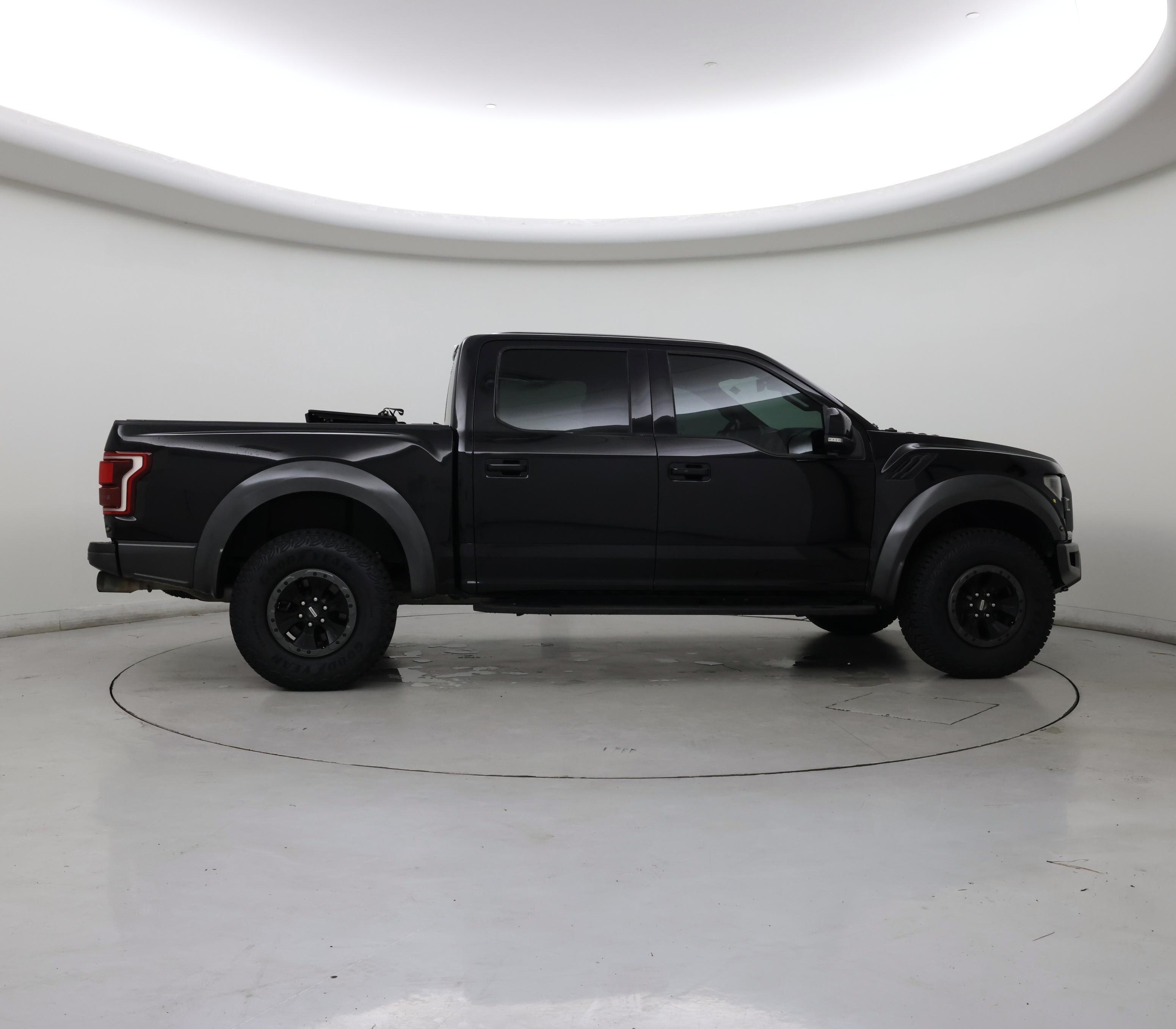 Thumbnail: 2017 Ford F-150 - 7