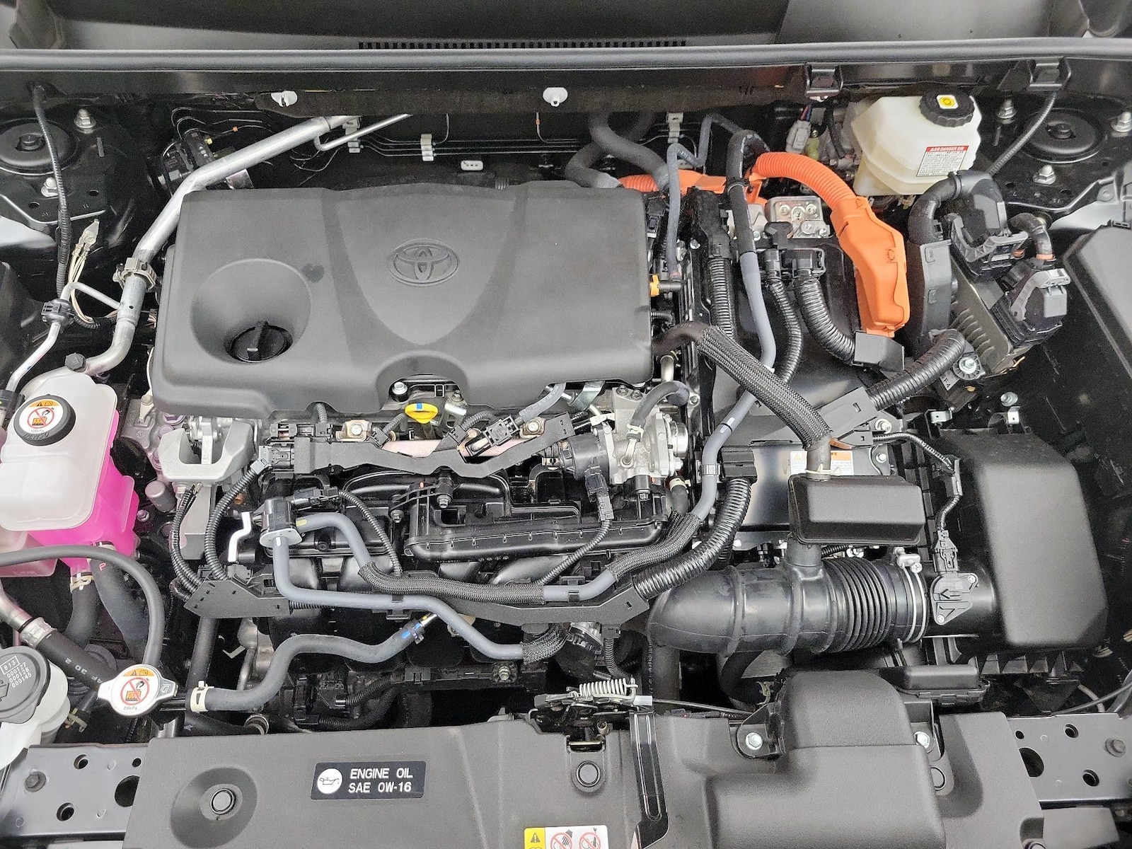 2022 Toyota RAV4 XLE - Photo 23