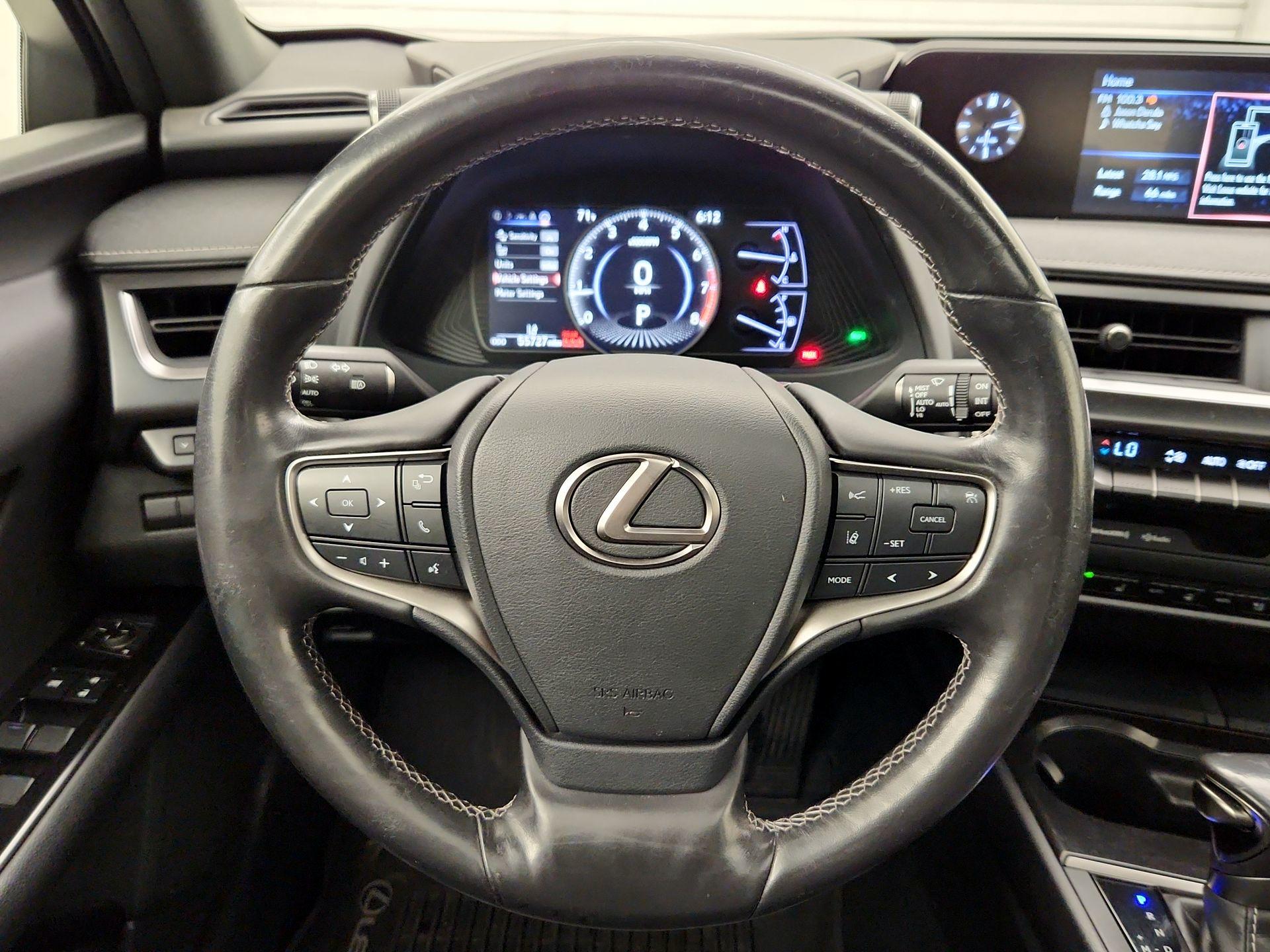 Thumbnail: 2019 Lexus UX - 10