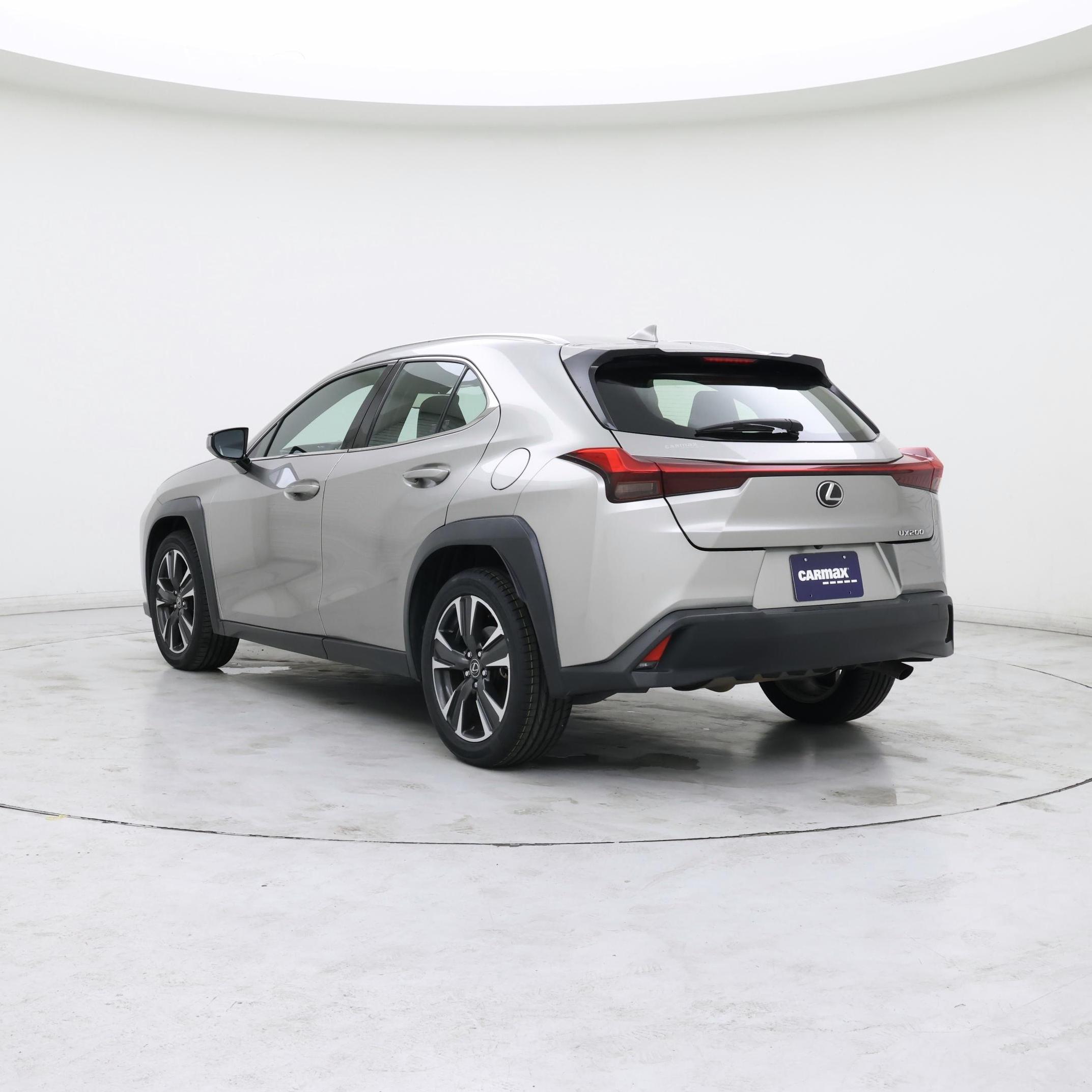Thumbnail: 2019 Lexus UX - 2