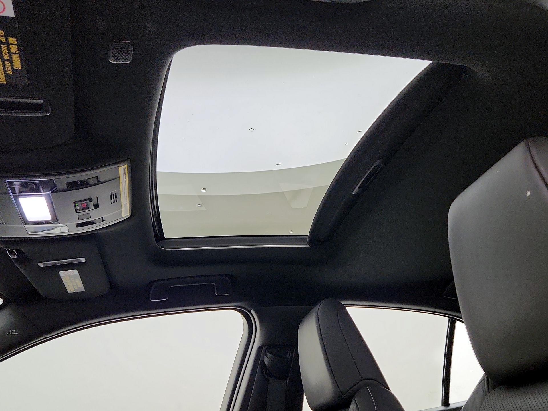 Thumbnail: 2019 Lexus UX - 19
