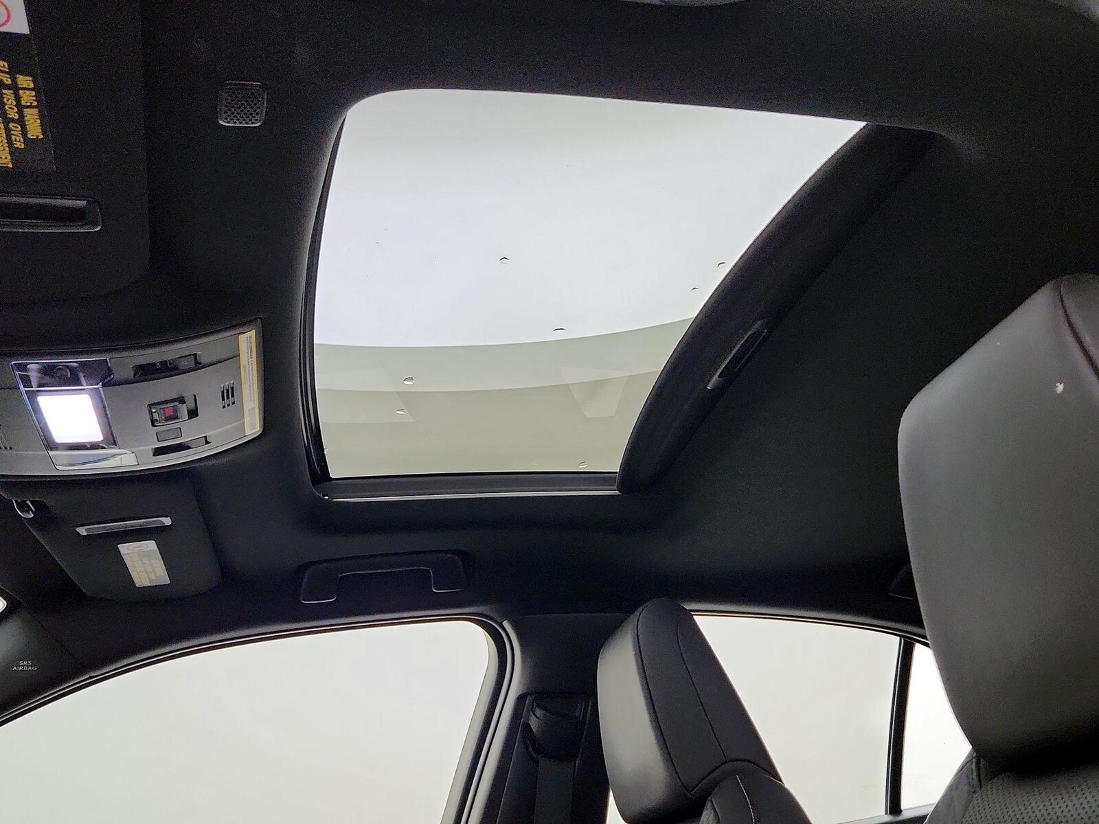 Sunroof(s) & Overhead Airbags
