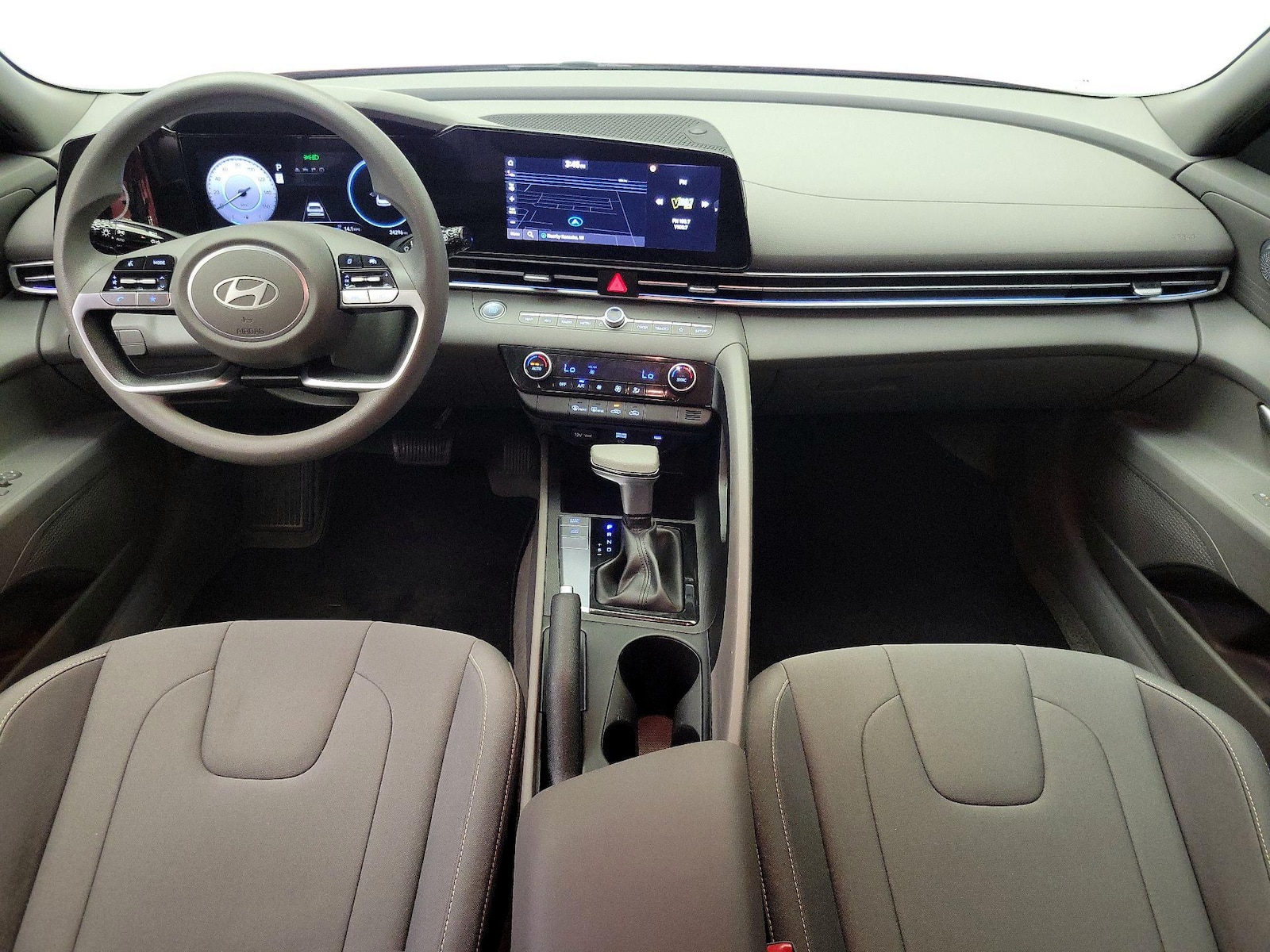 2024 Hyundai Elantra SEL - Photo 10