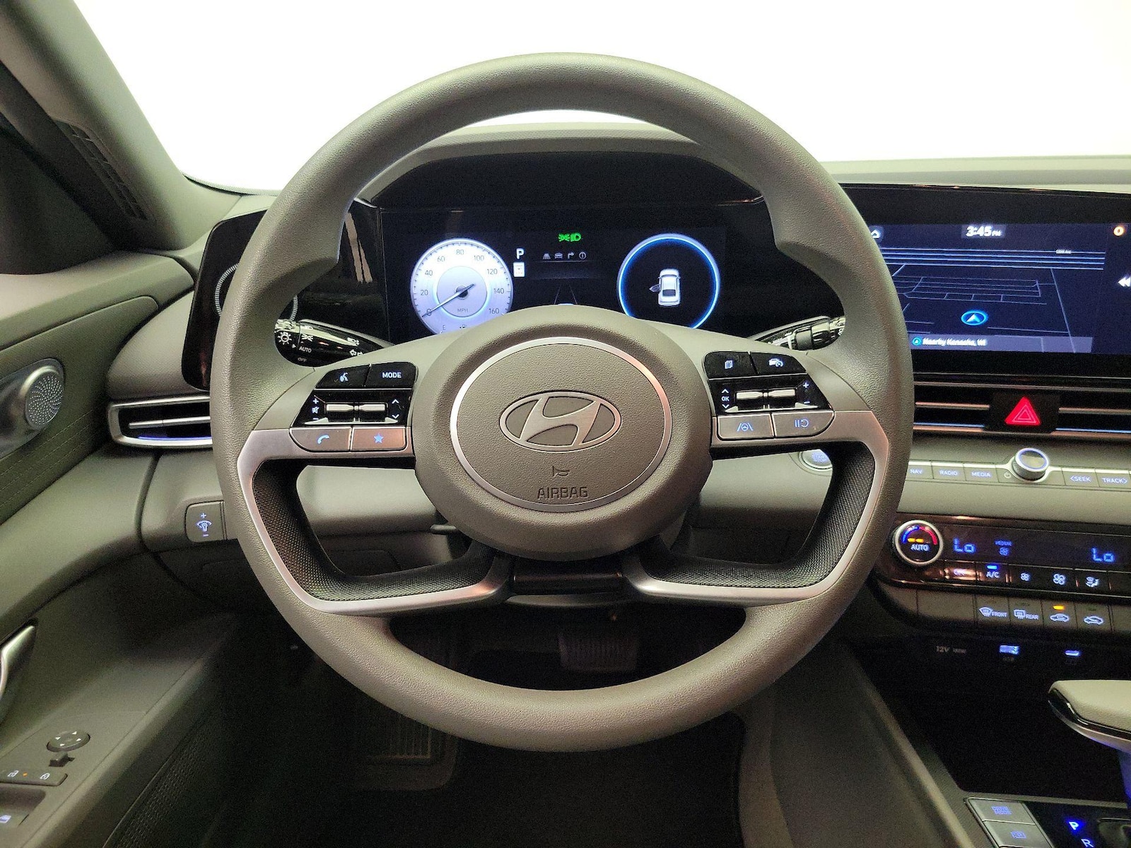 2024 Hyundai Elantra SEL - Photo 11