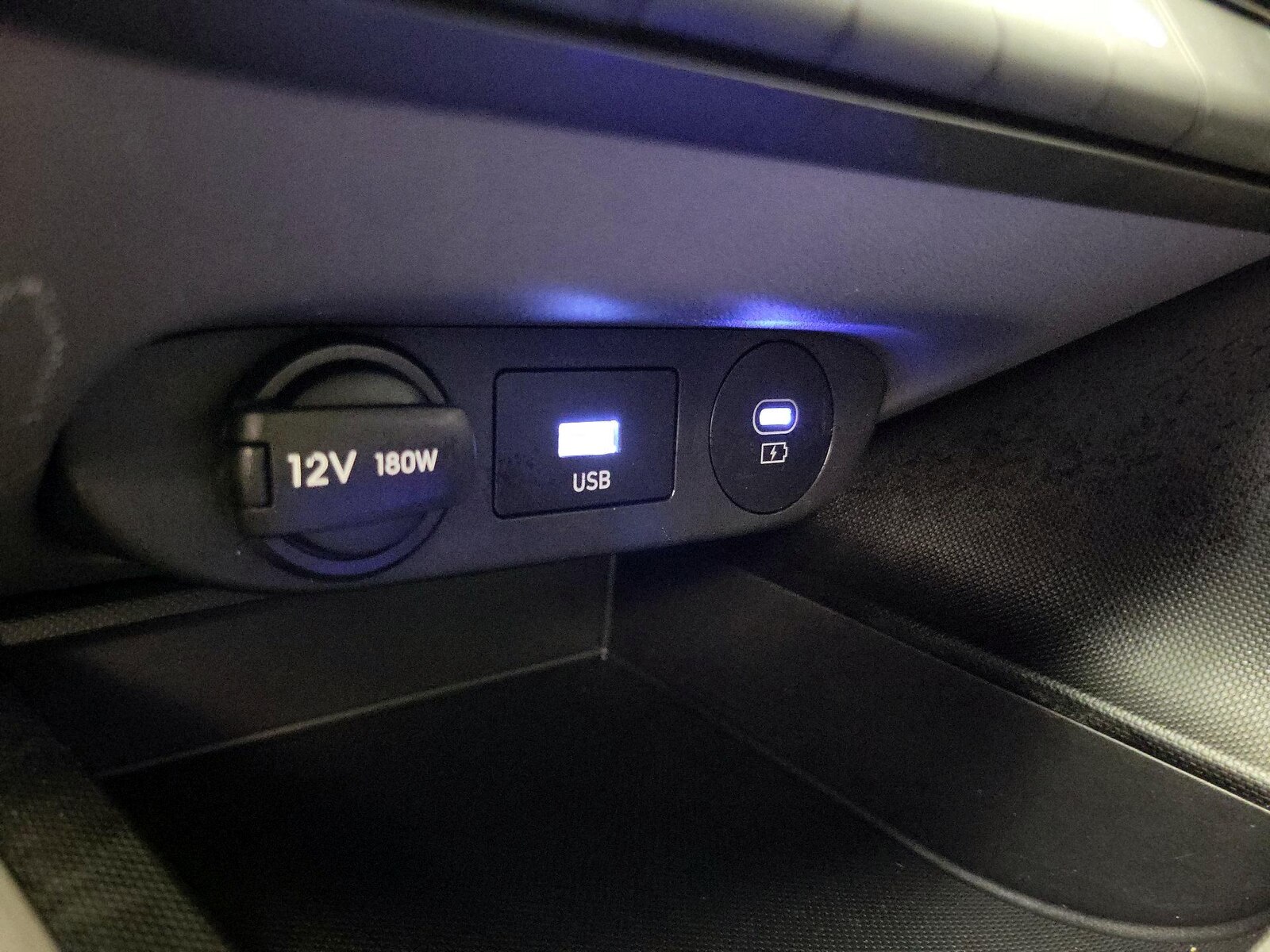 2024 Hyundai Elantra SEL - Photo 20