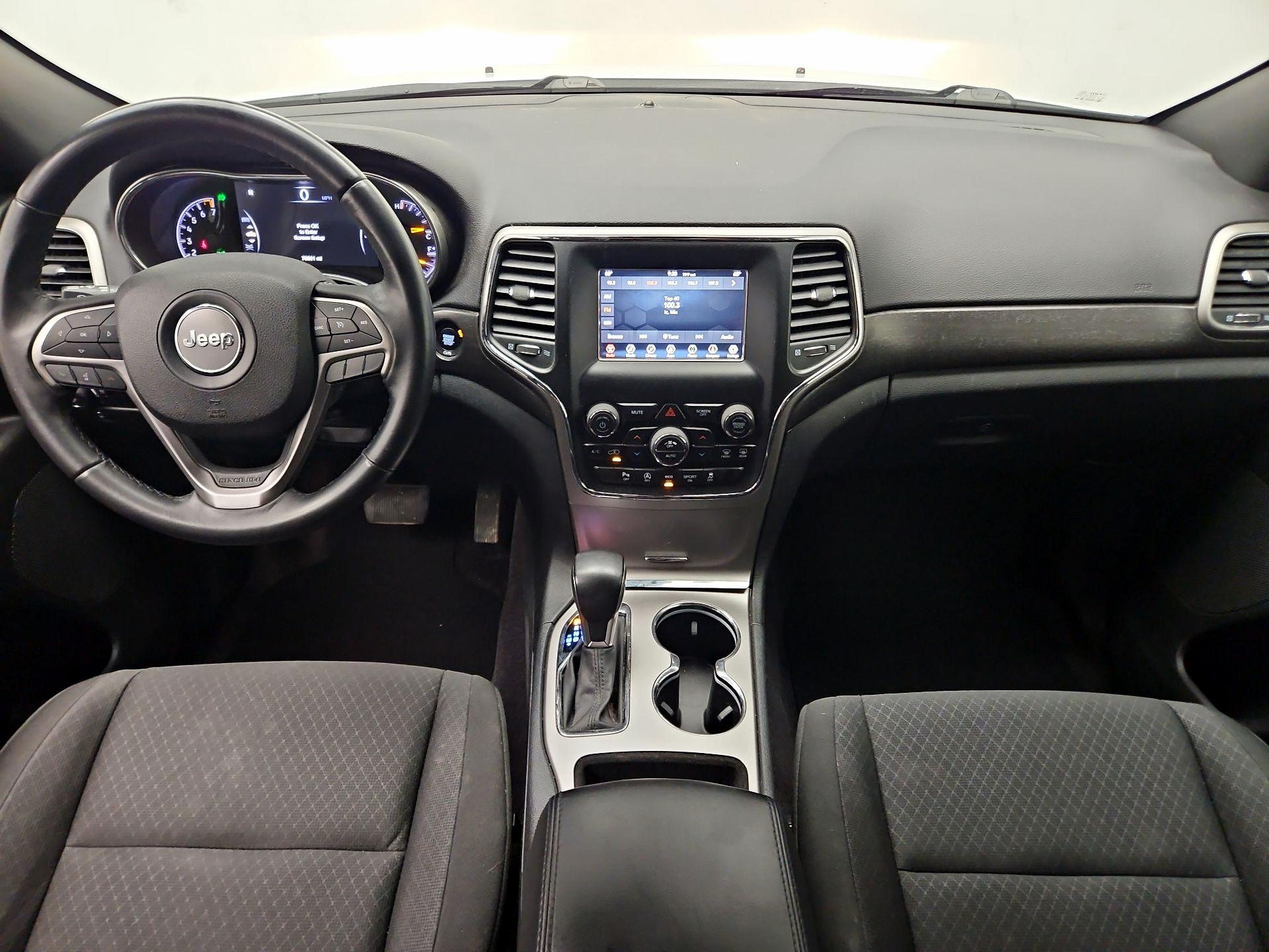 Thumbnail: 2018 Jeep Grand Cherokee - 9