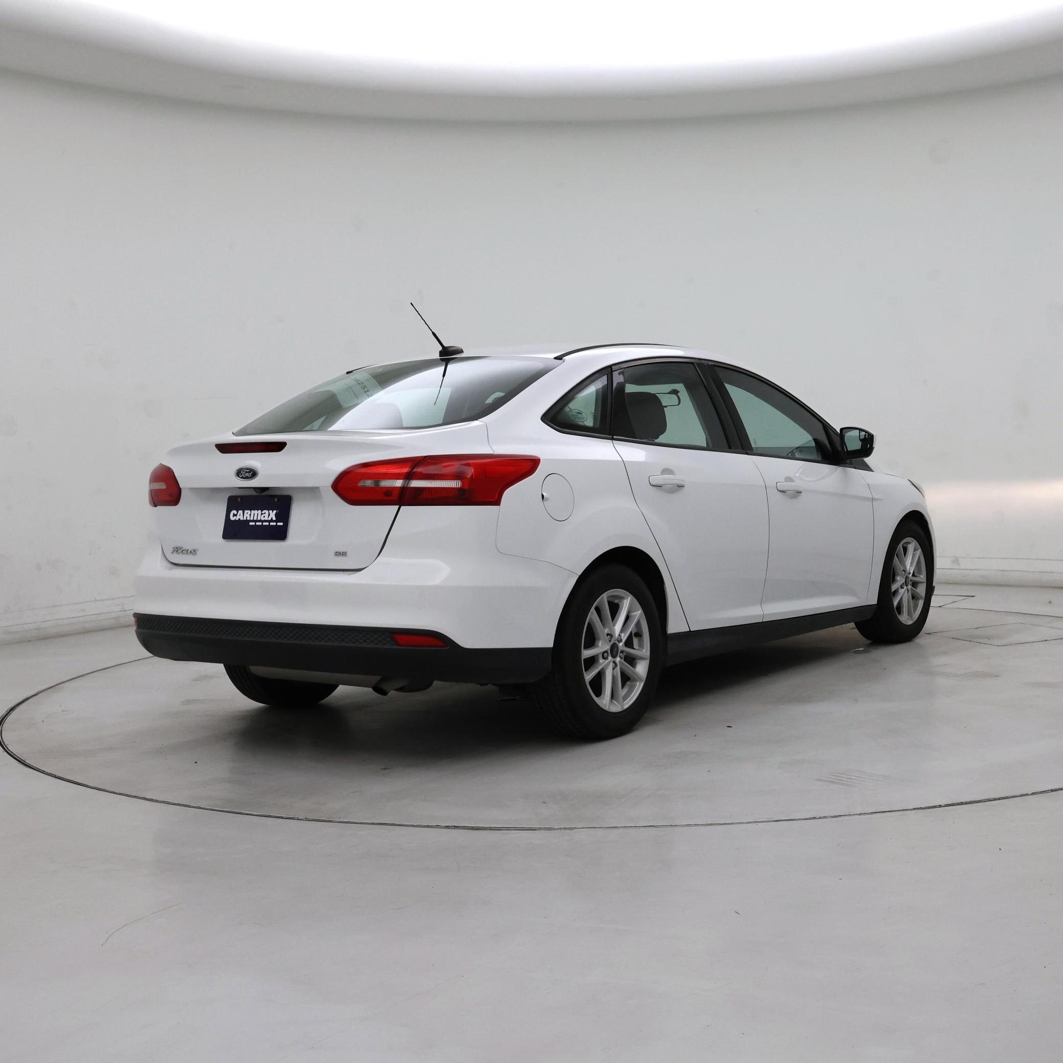Thumbnail: 2018 Ford Focus - 8