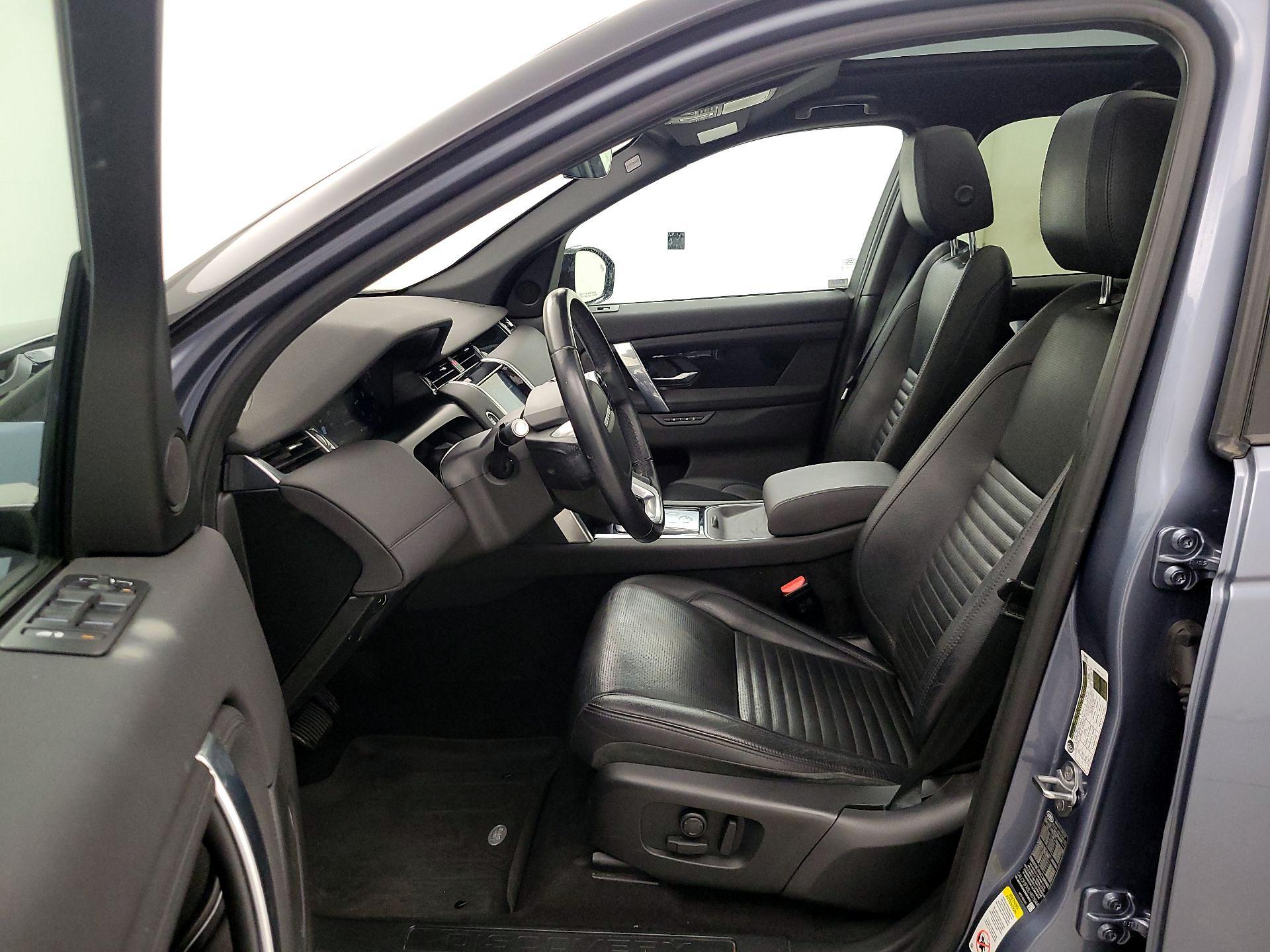 Thumbnail: 2020 Land Rover Discovery Sport - 11