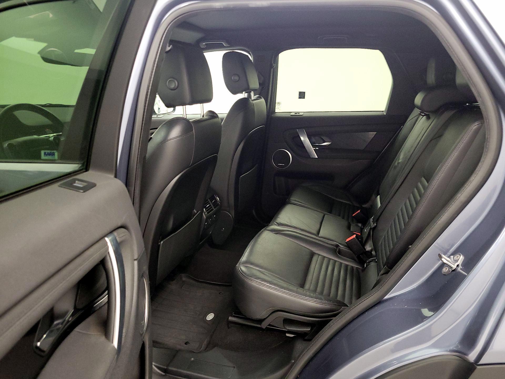 Thumbnail: 2020 Land Rover Discovery Sport - 20
