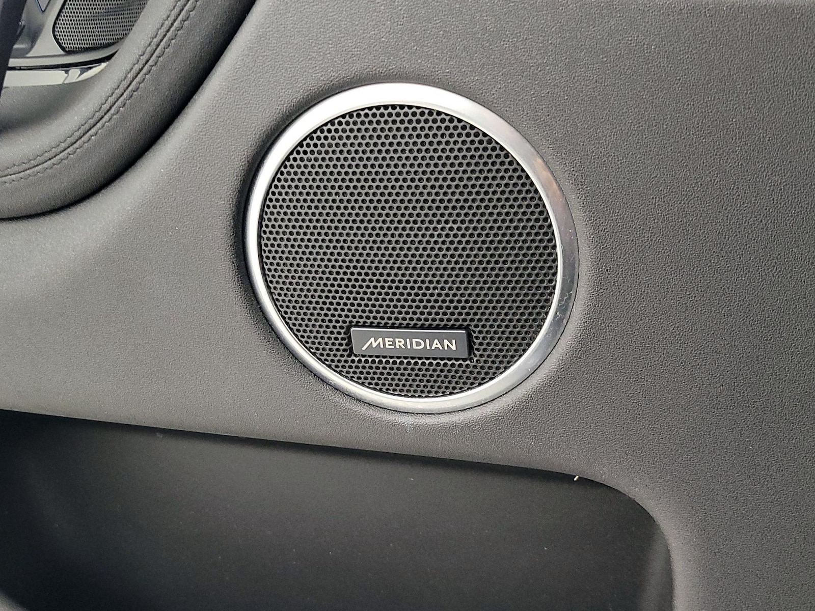 2020 Land Rover Discovery Sport SE - Photo 24