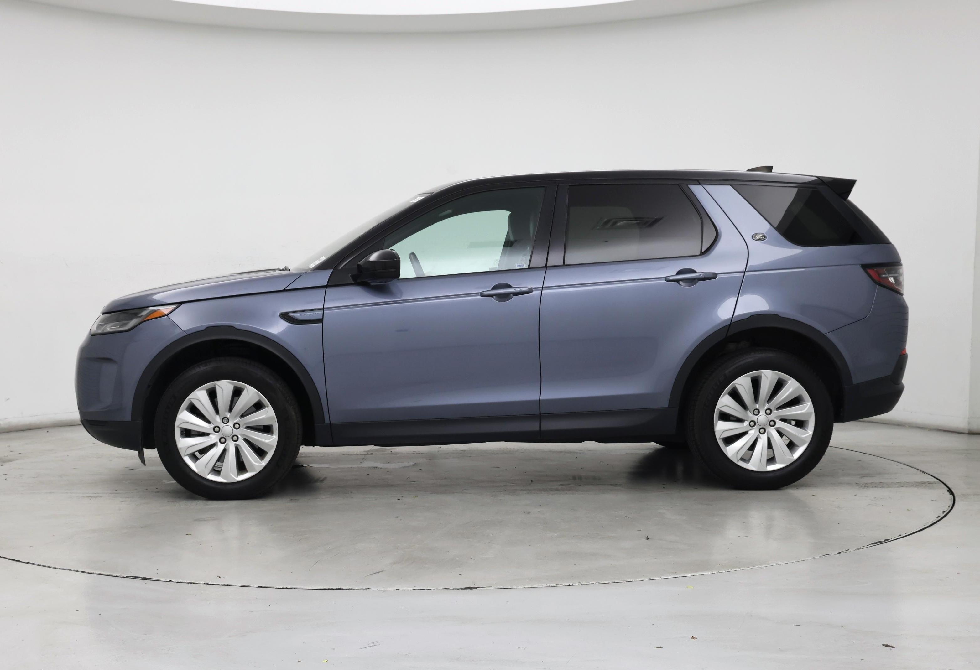 Thumbnail: 2020 Land Rover Discovery Sport - 3
