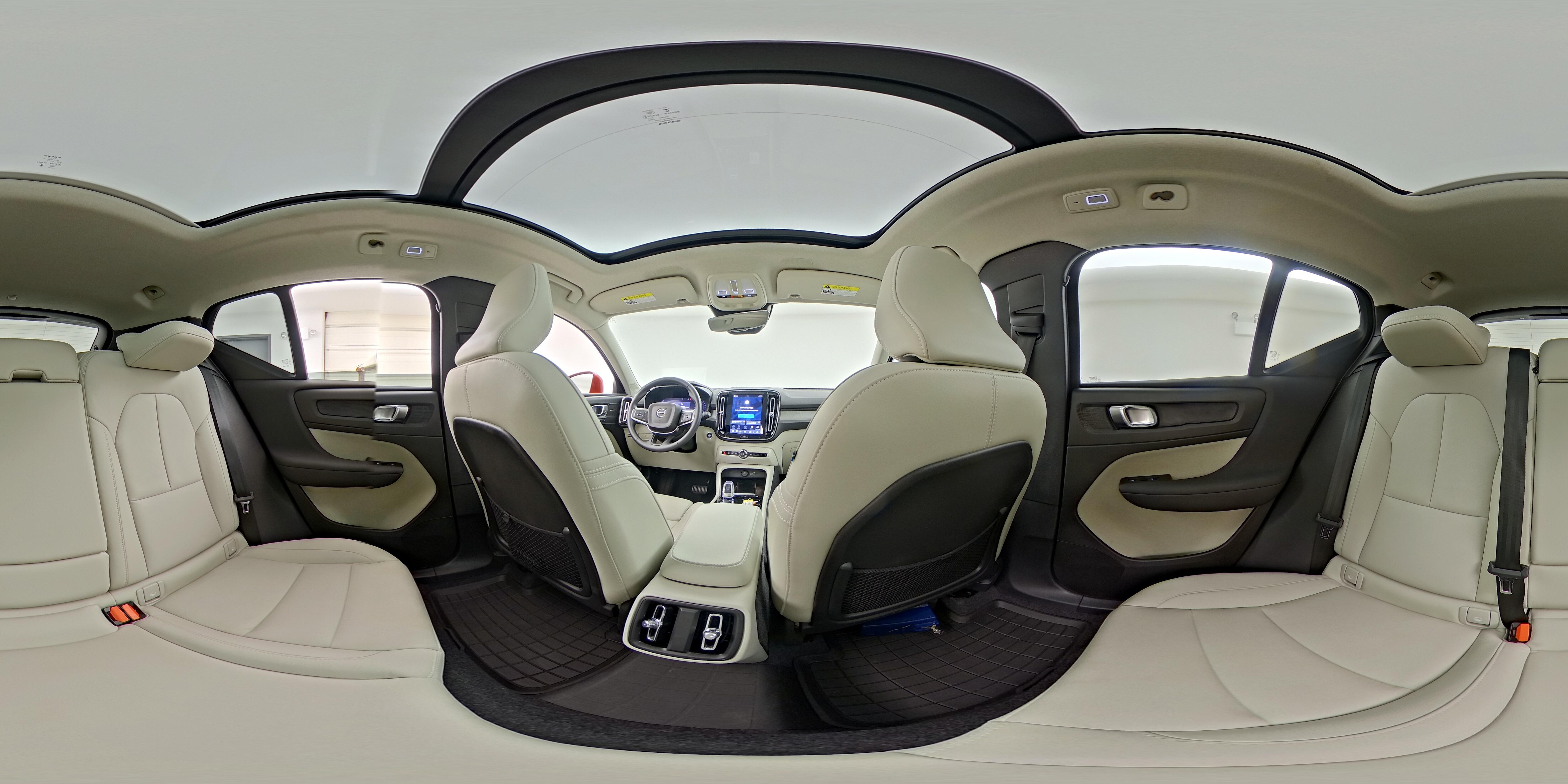2025 Volvo XC40 Ultra - Photo 28
