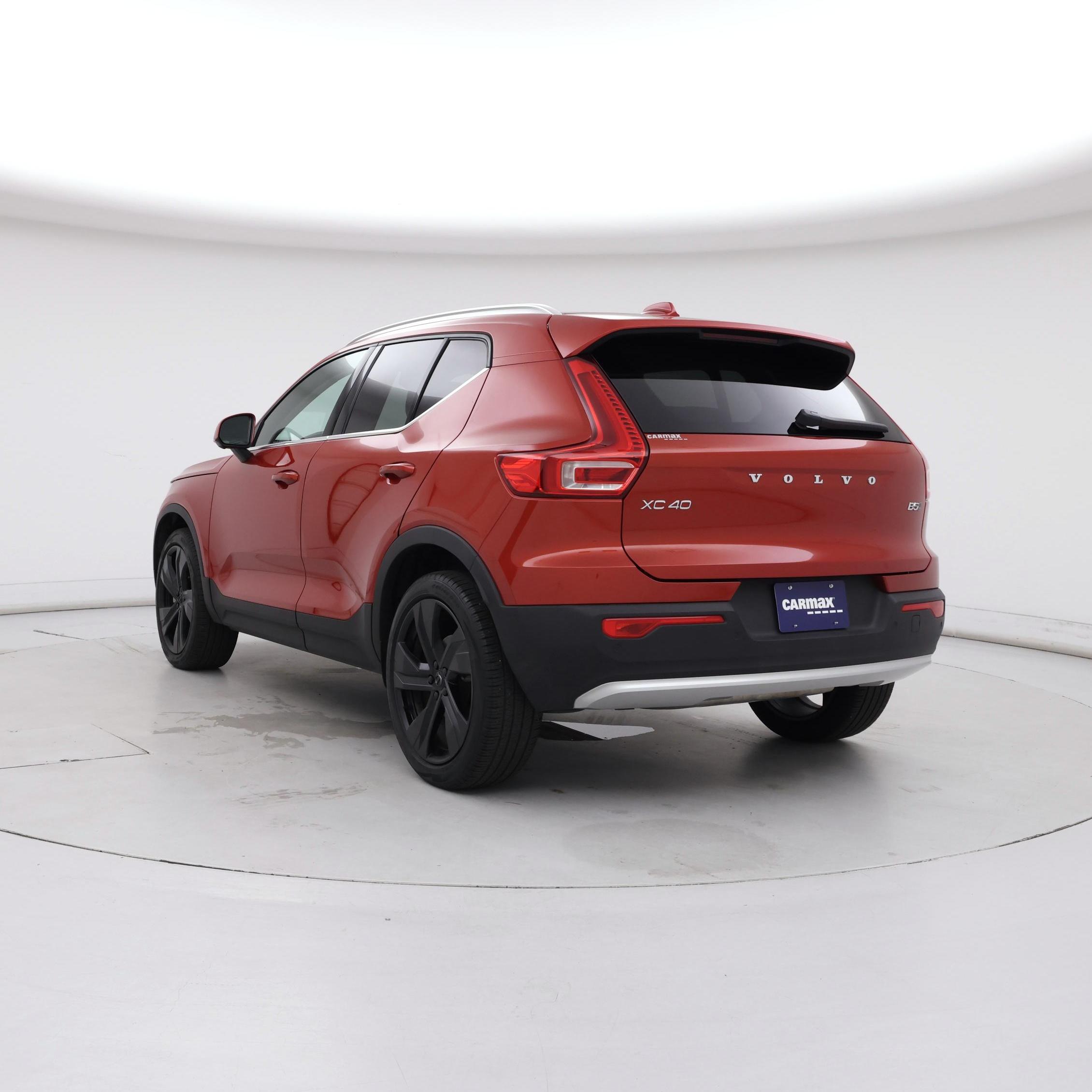 Thumbnail: 2025 Volvo XC40 - 2