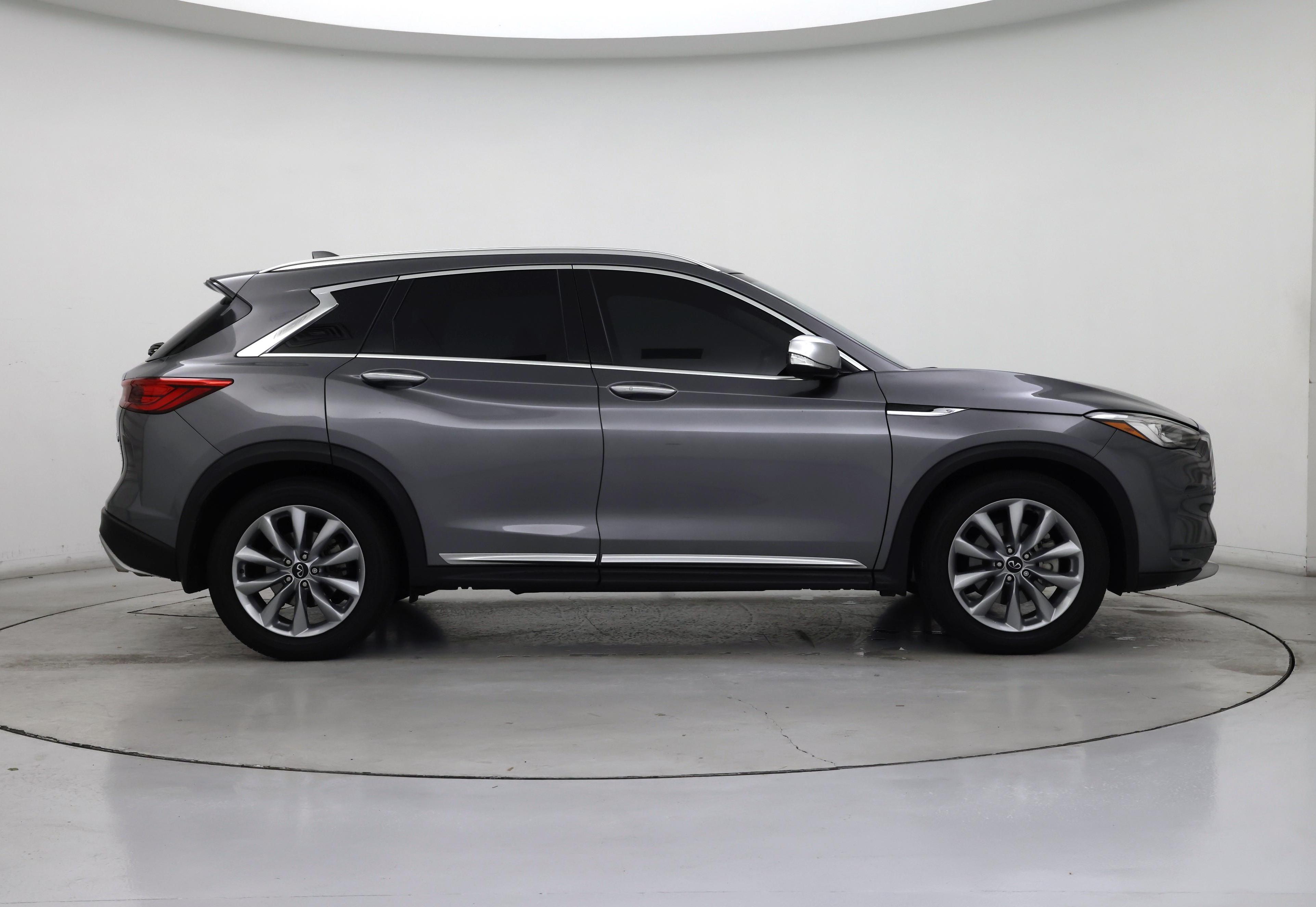 Thumbnail: 2021 INFINITI QX50 - 7