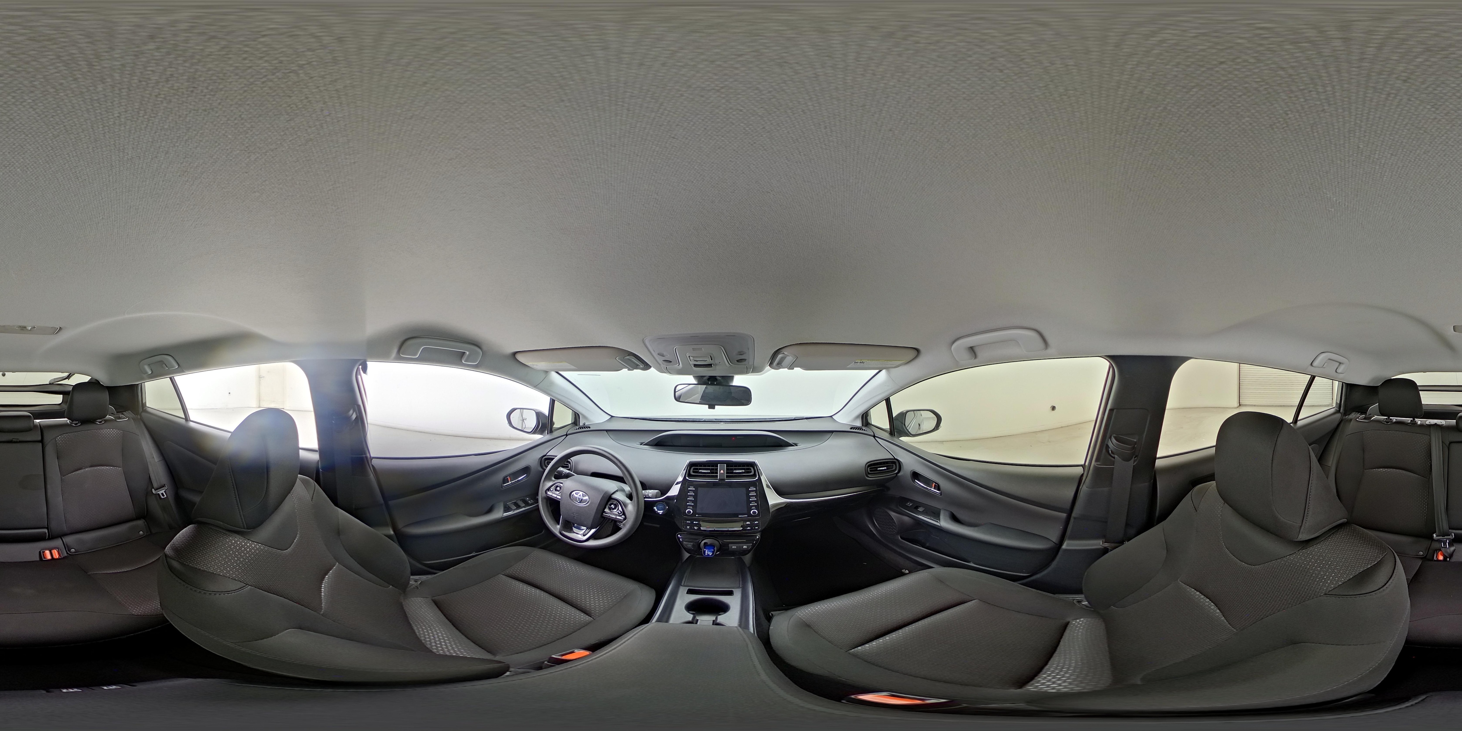 2022 Toyota Prius LE - Photo 23