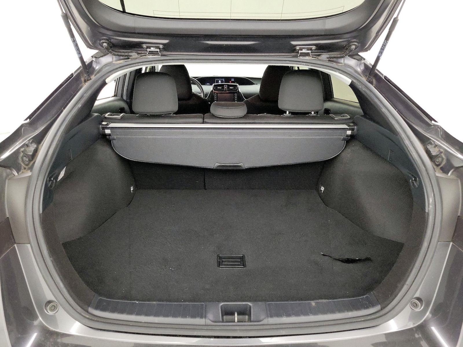 2022 Toyota Prius LE - Photo 20