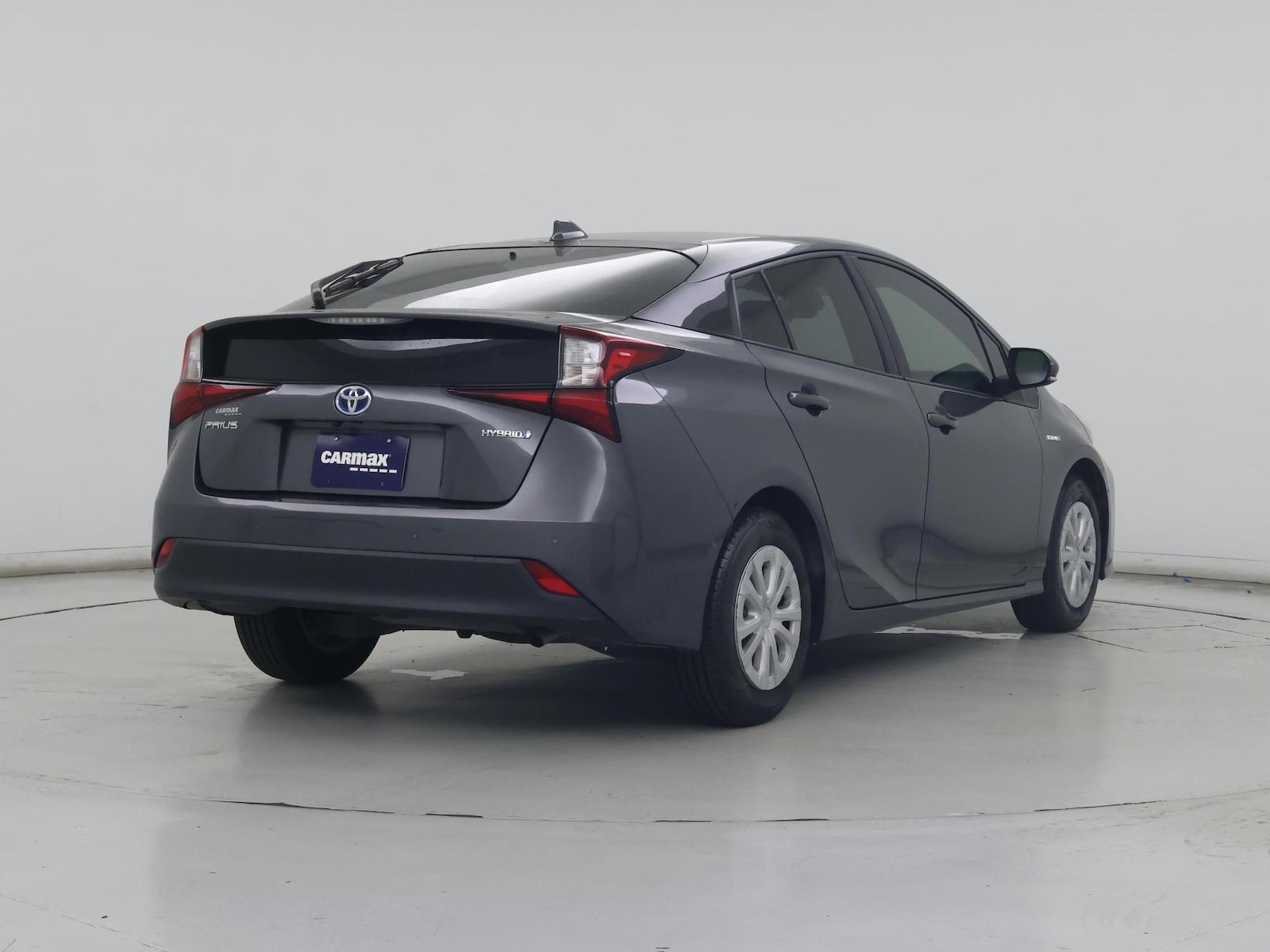 2022 Toyota Prius LE - Photo 9