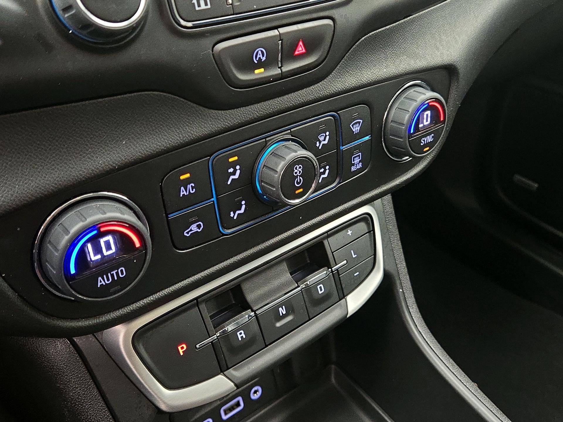 Thumbnail: 2024 GMC Terrain - 16