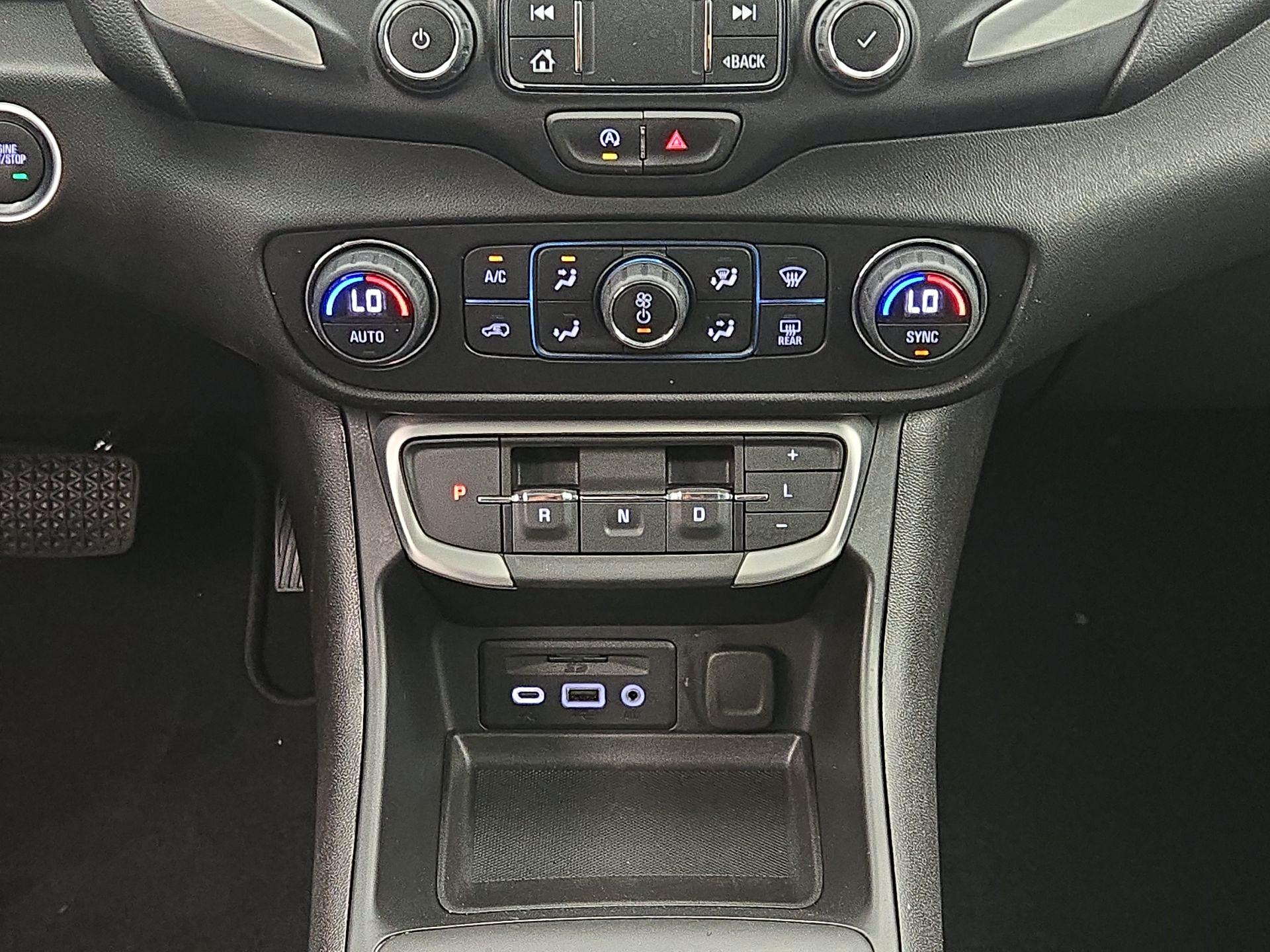 Thumbnail: 2024 GMC Terrain - 17