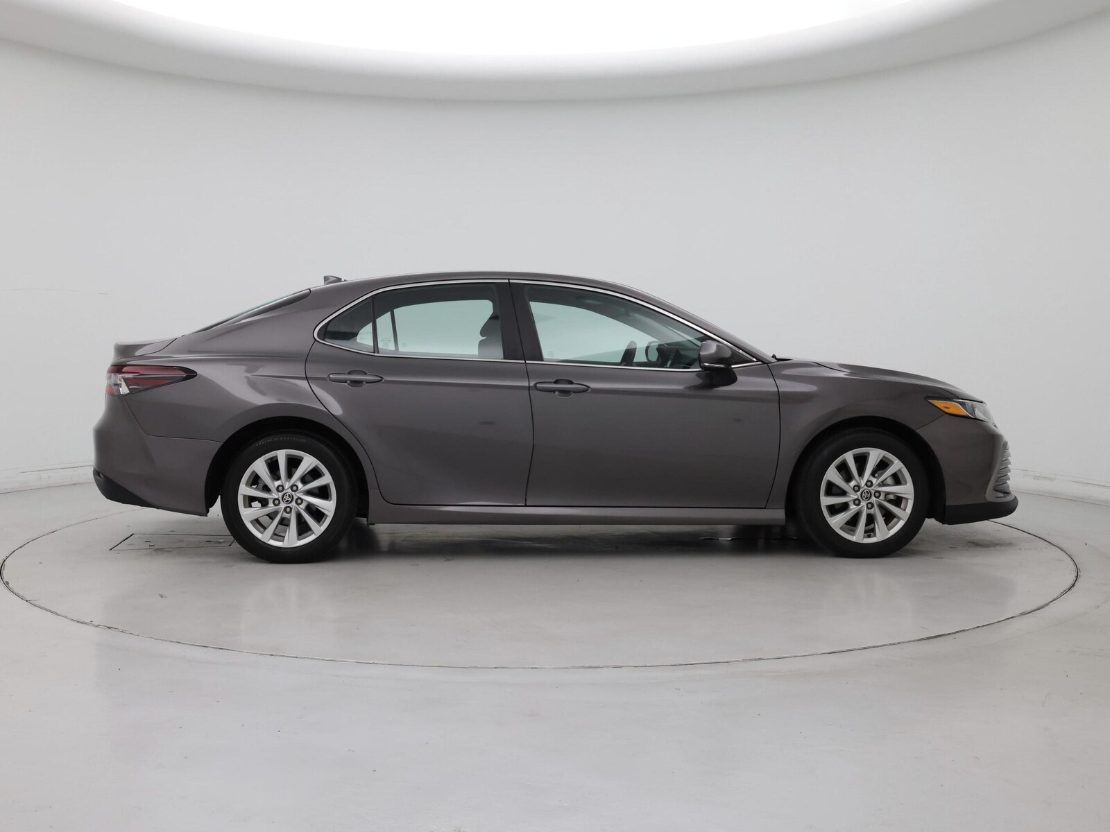 2024 Toyota Camry LE - Photo 8