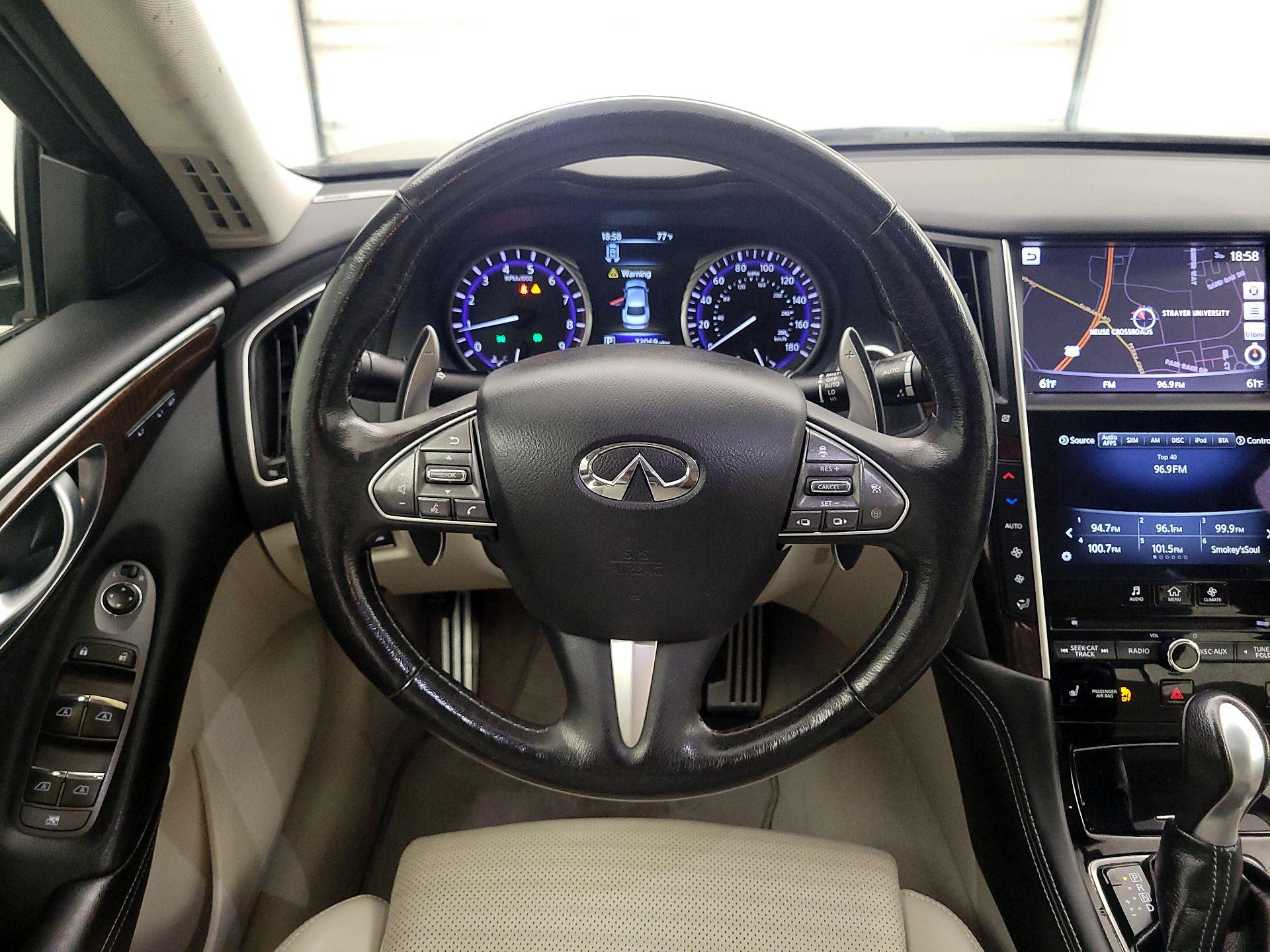 Thumbnail: 2015 INFINITI Q50 - 10