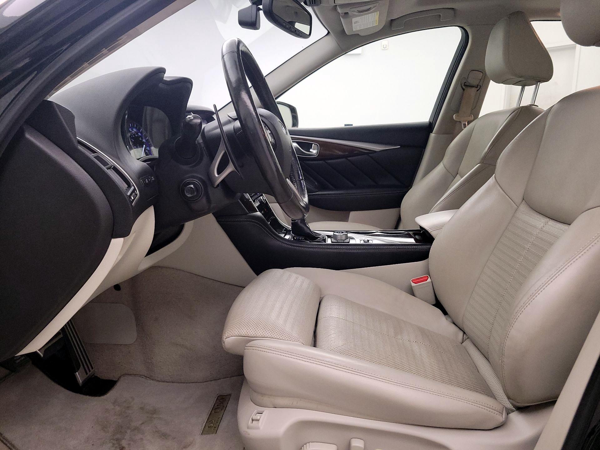 Thumbnail: 2015 INFINITI Q50 - 11