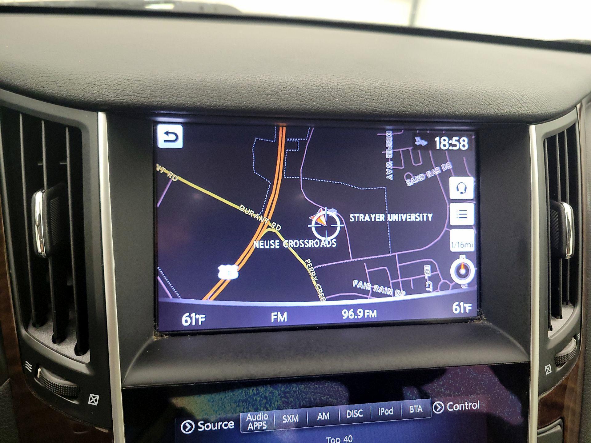 Thumbnail: 2015 INFINITI Q50 - 14